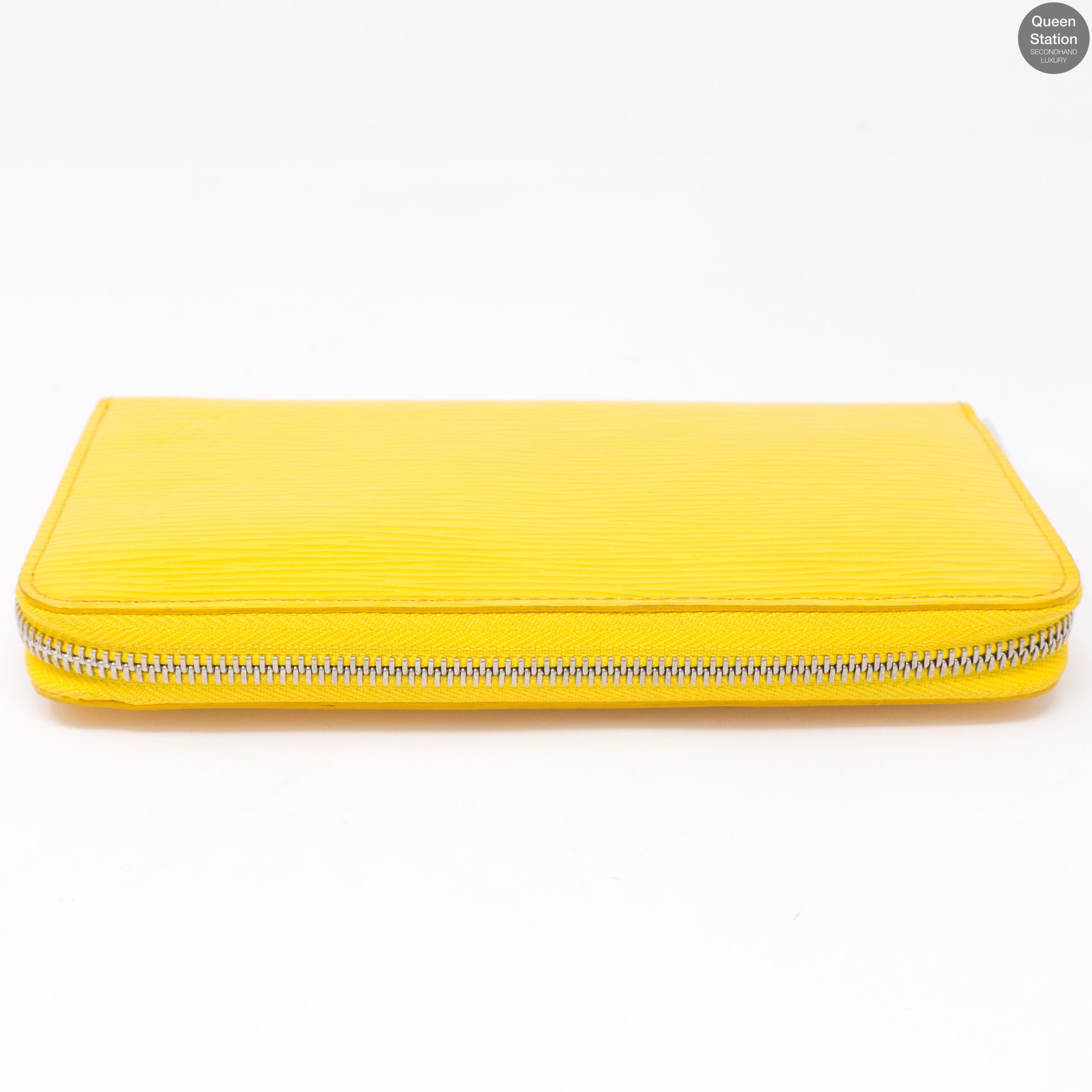 Leather wallet Louis Vuitton Yellow in Leather - 33614783