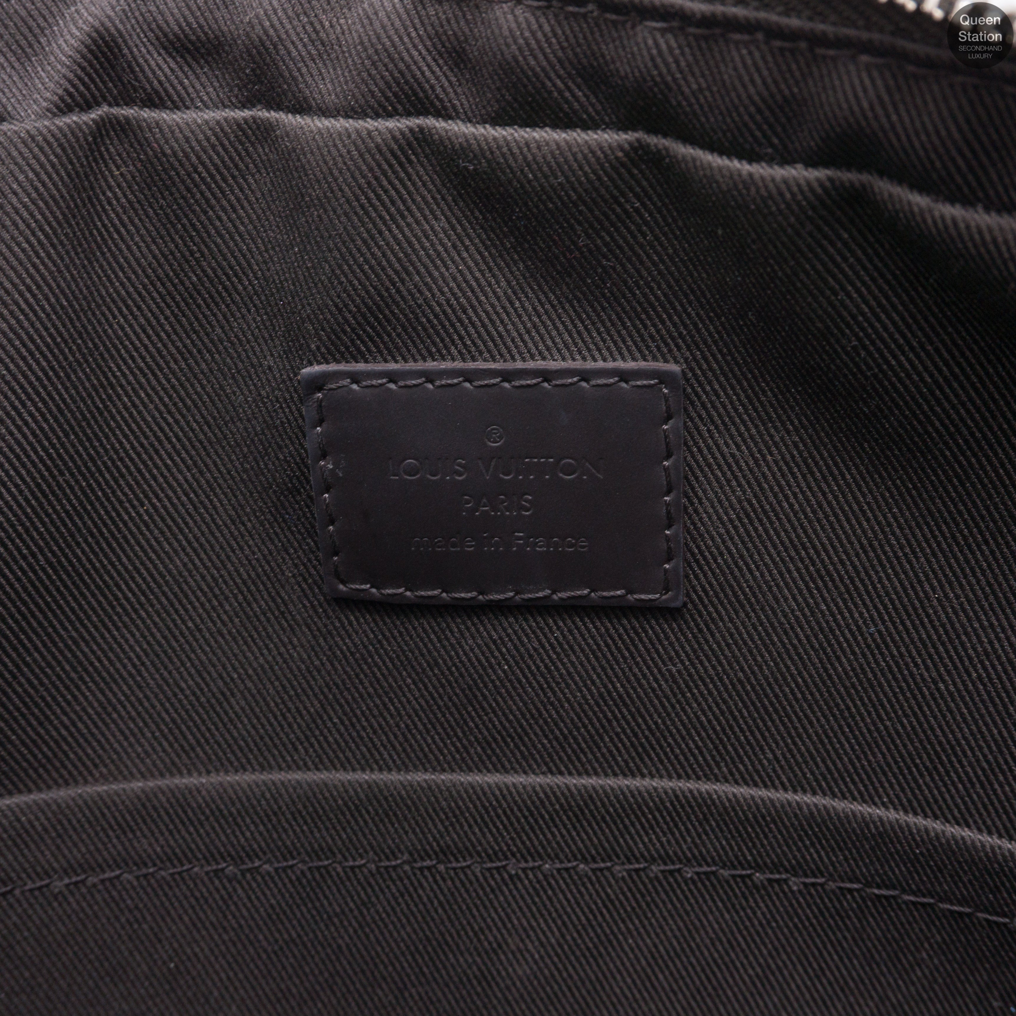 Jake Messenger PM Damier Ebene
