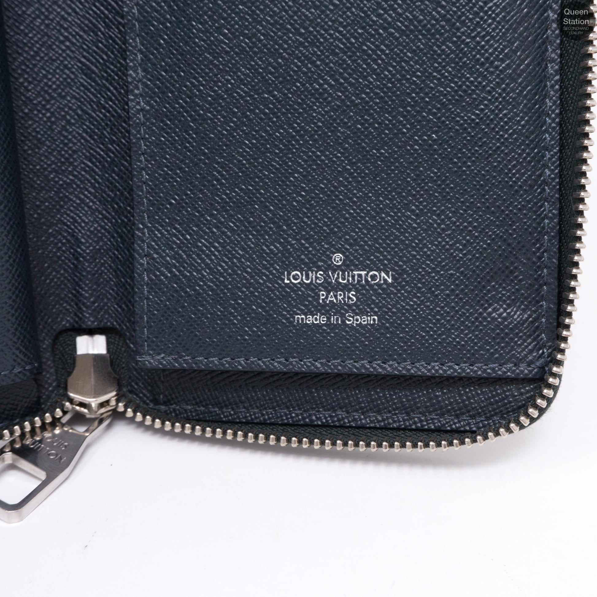 Louis Vuitton - Zippy Wallet Vertical - Monogram Canvas - Cobalt - Men - Luxury