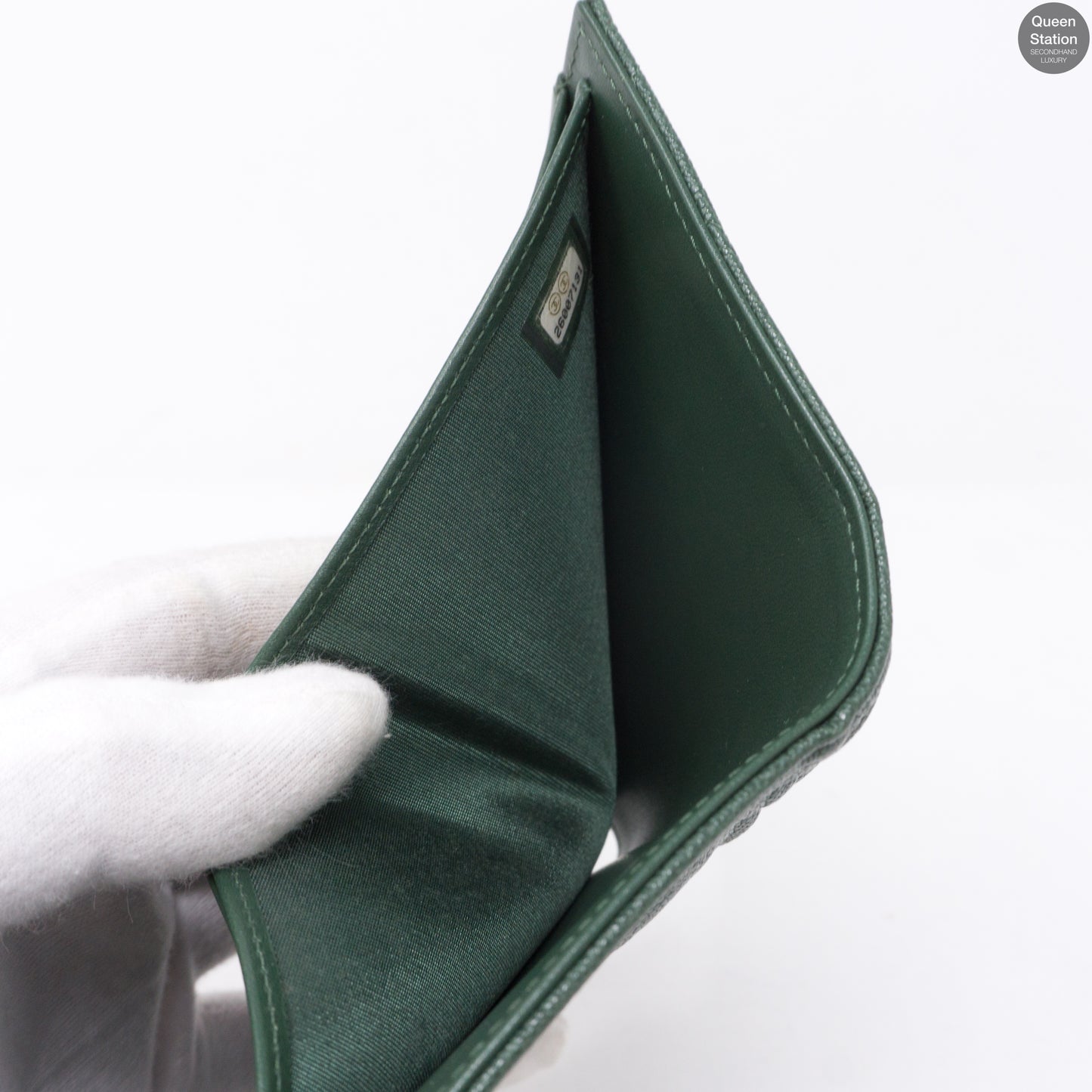 Boy Small Flap Wallet Green Caviarskin Leather