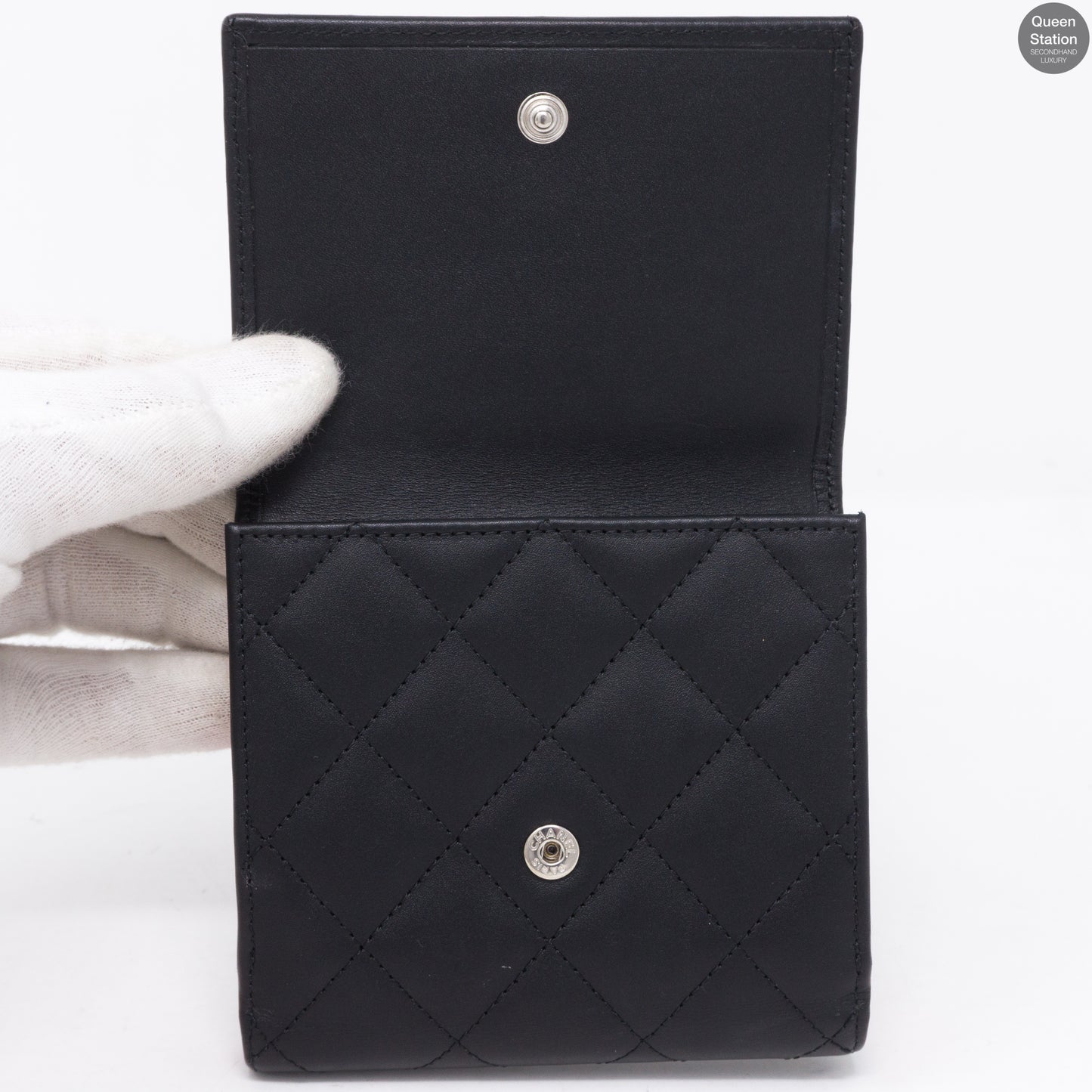 Cambon Leather Short Wallet