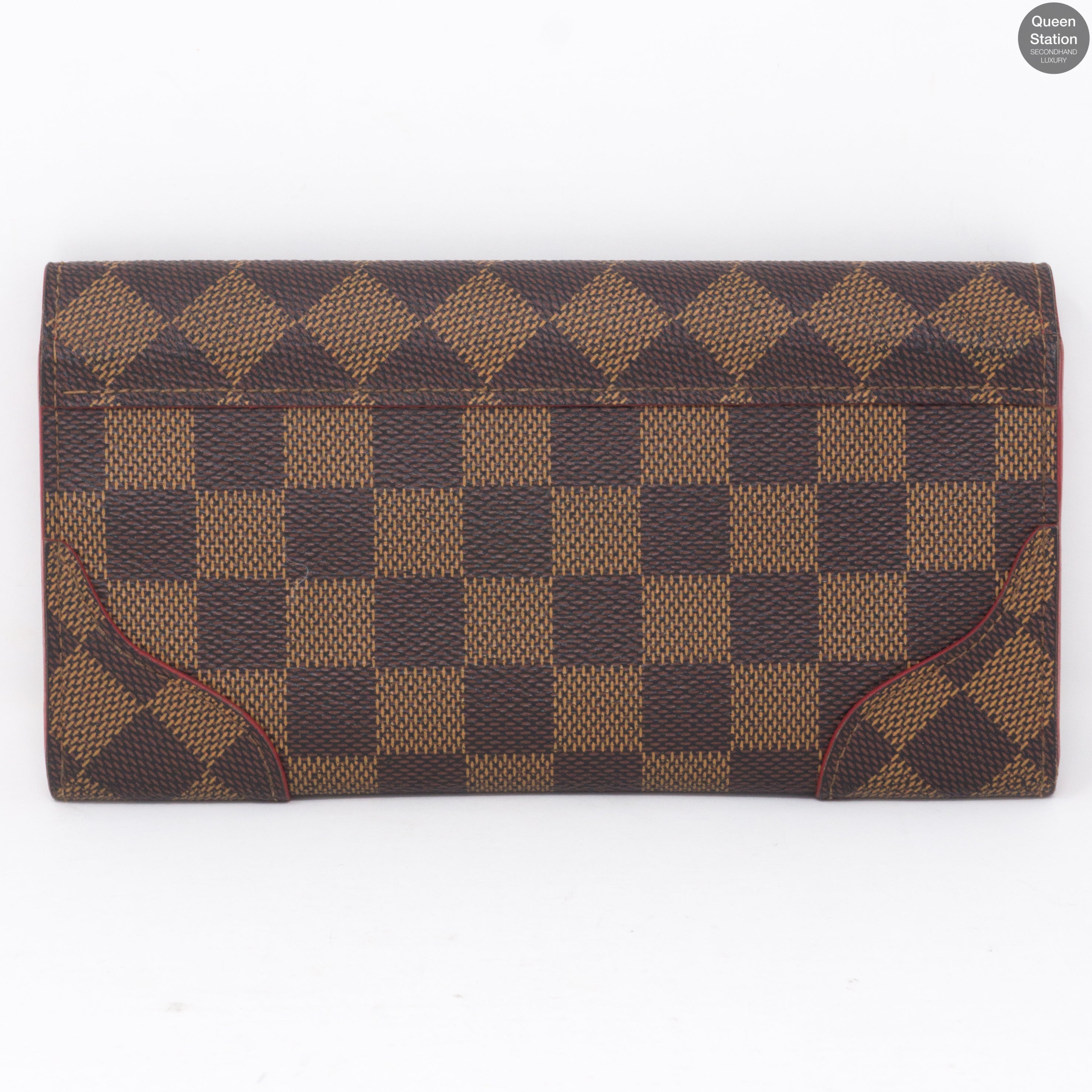 Damier discount ebene wristlet