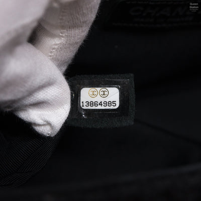 Paris Shanghai Jumbo Strass Flap Bag