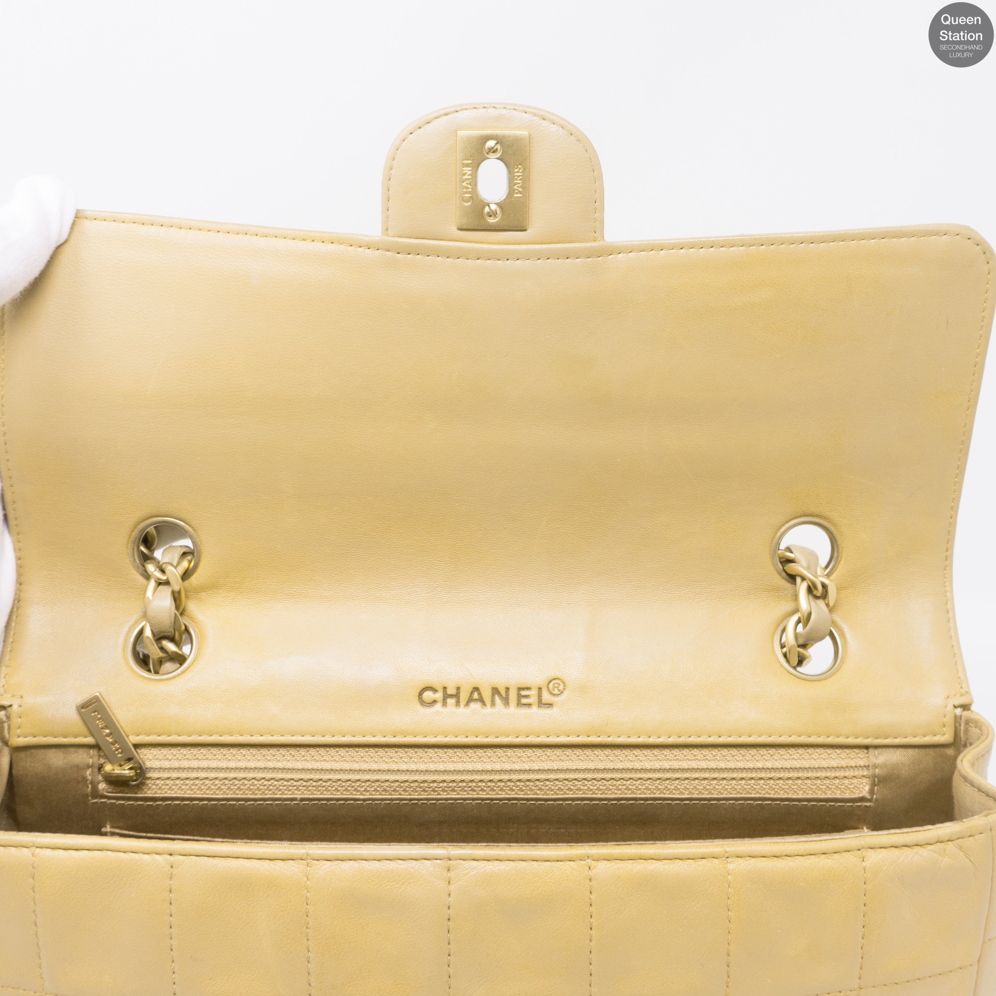 Single Flap Beige