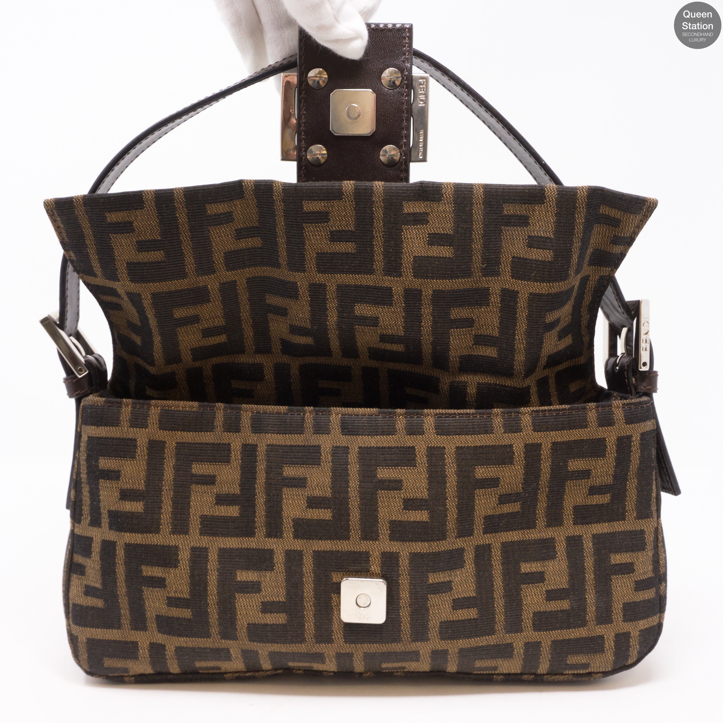 Fendi zucca baguette online tobacco