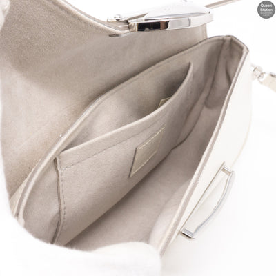 Montaigne Pochette White Epi