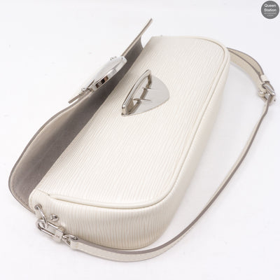Montaigne Pochette White Epi