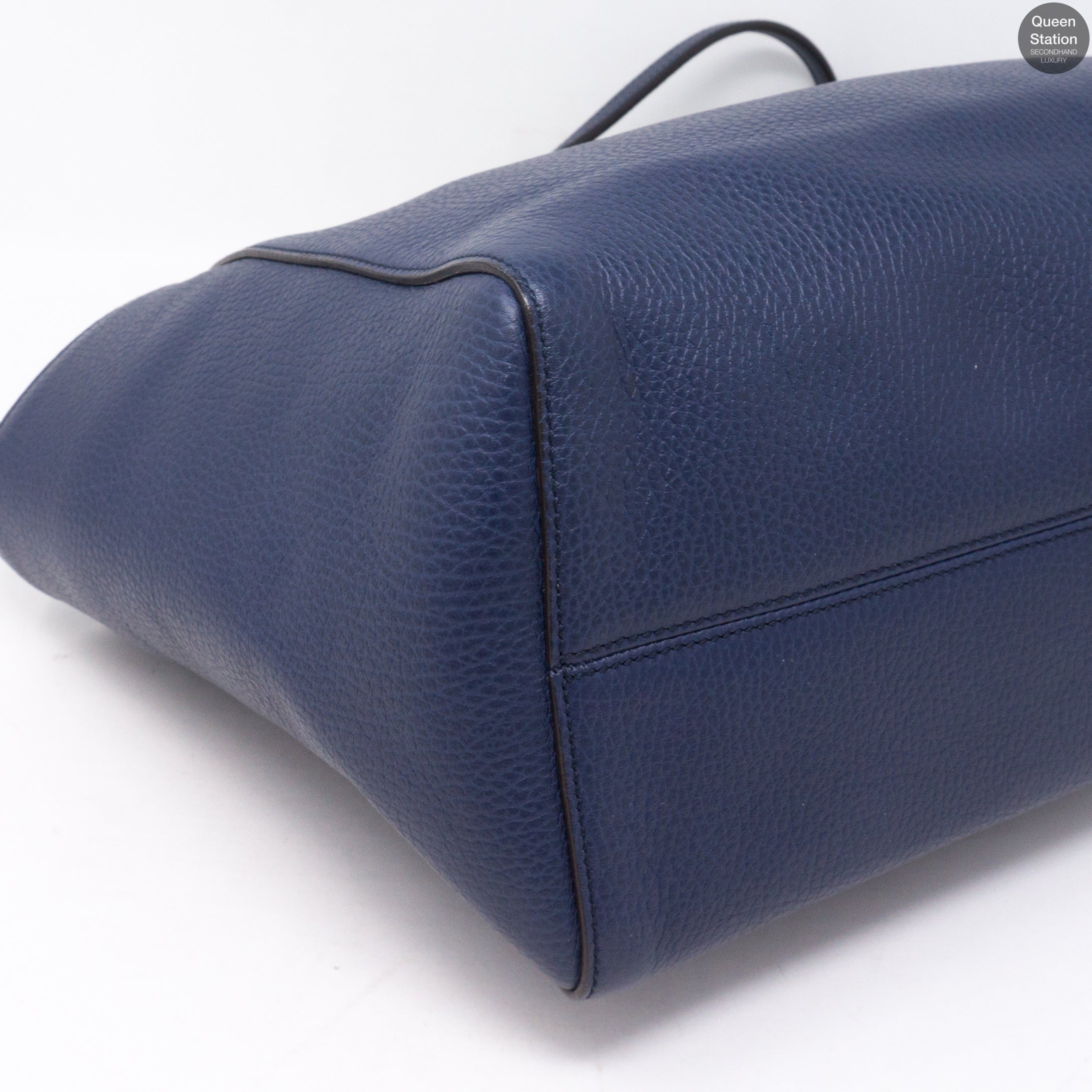 Swing Navy Blue Leather Handbag