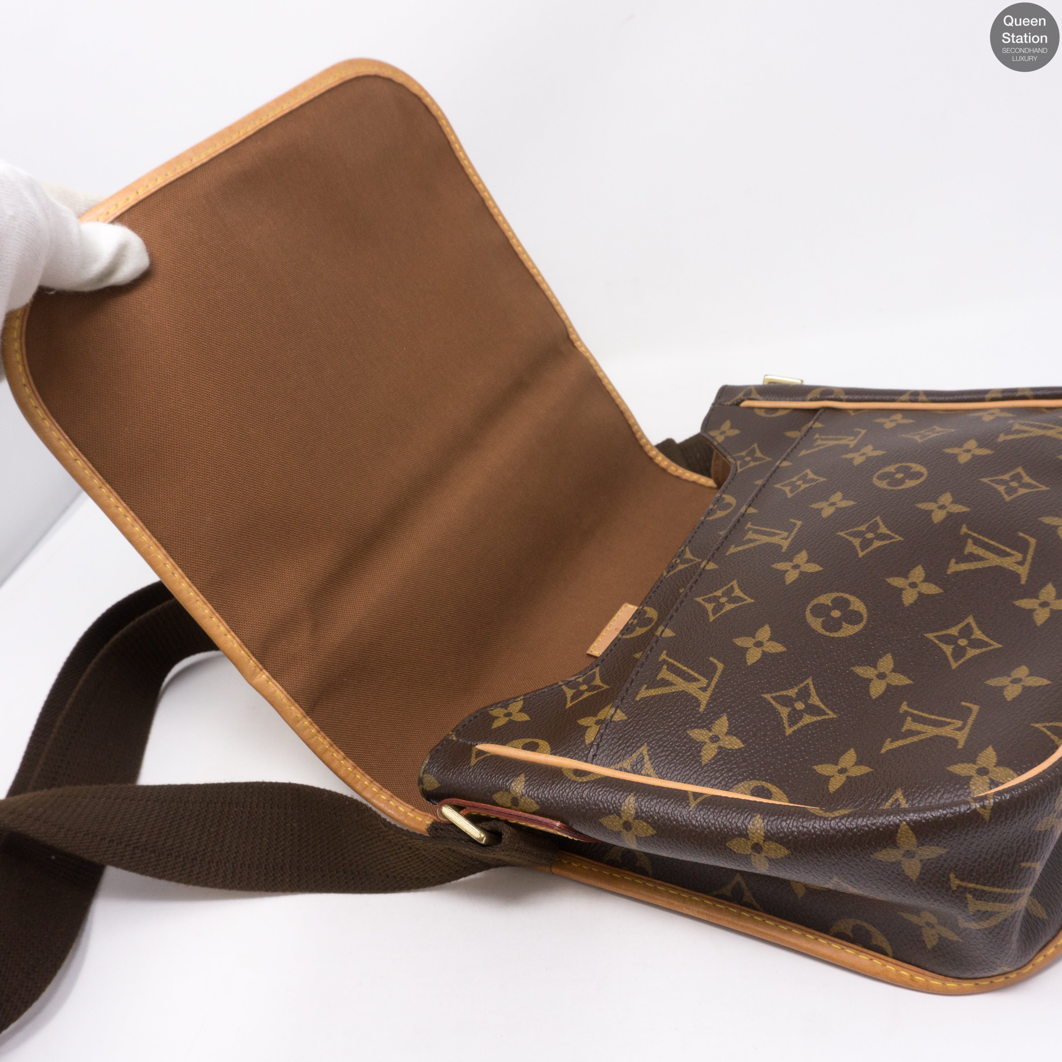 Messenger PM Bosphore Monogram