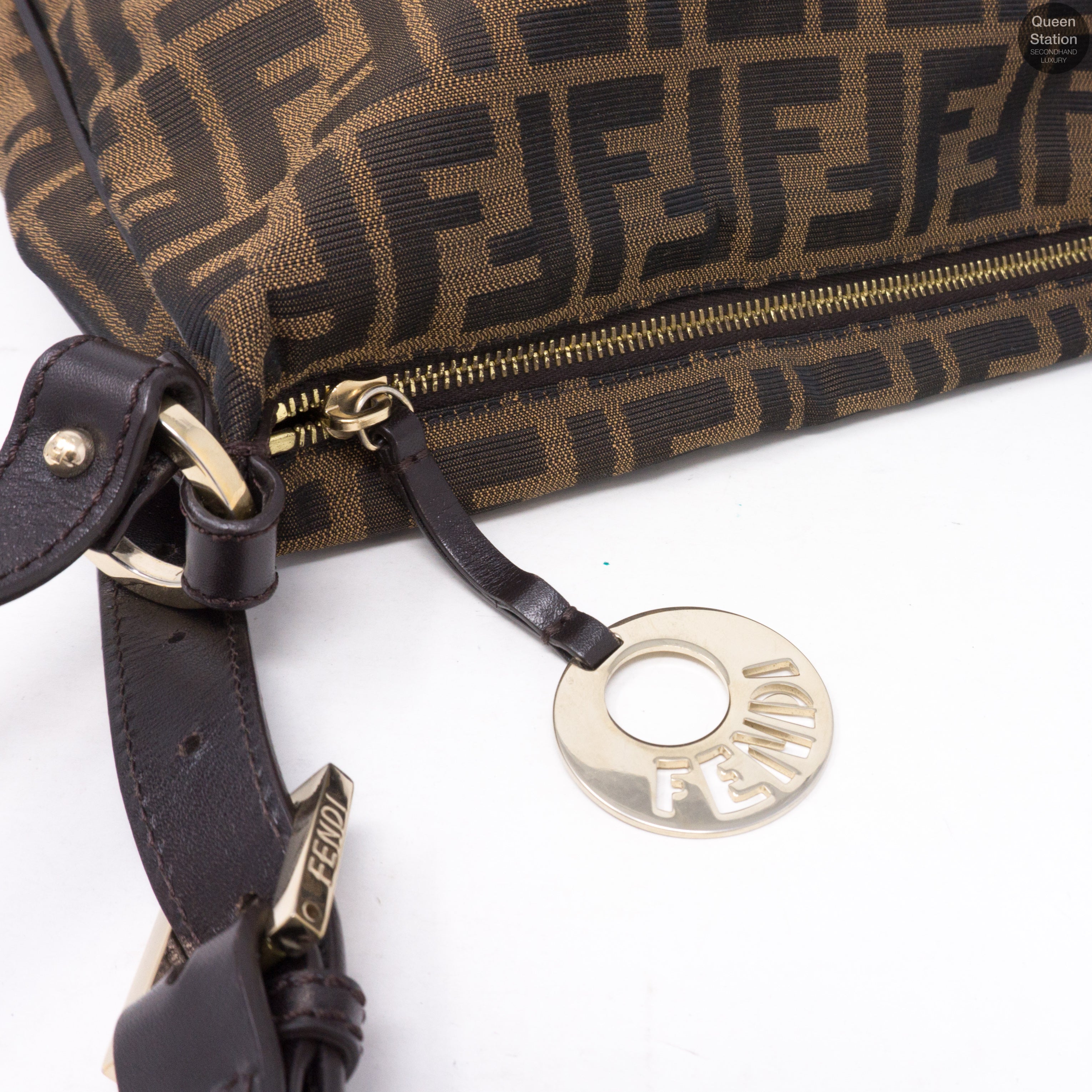 Zucca Crossbody