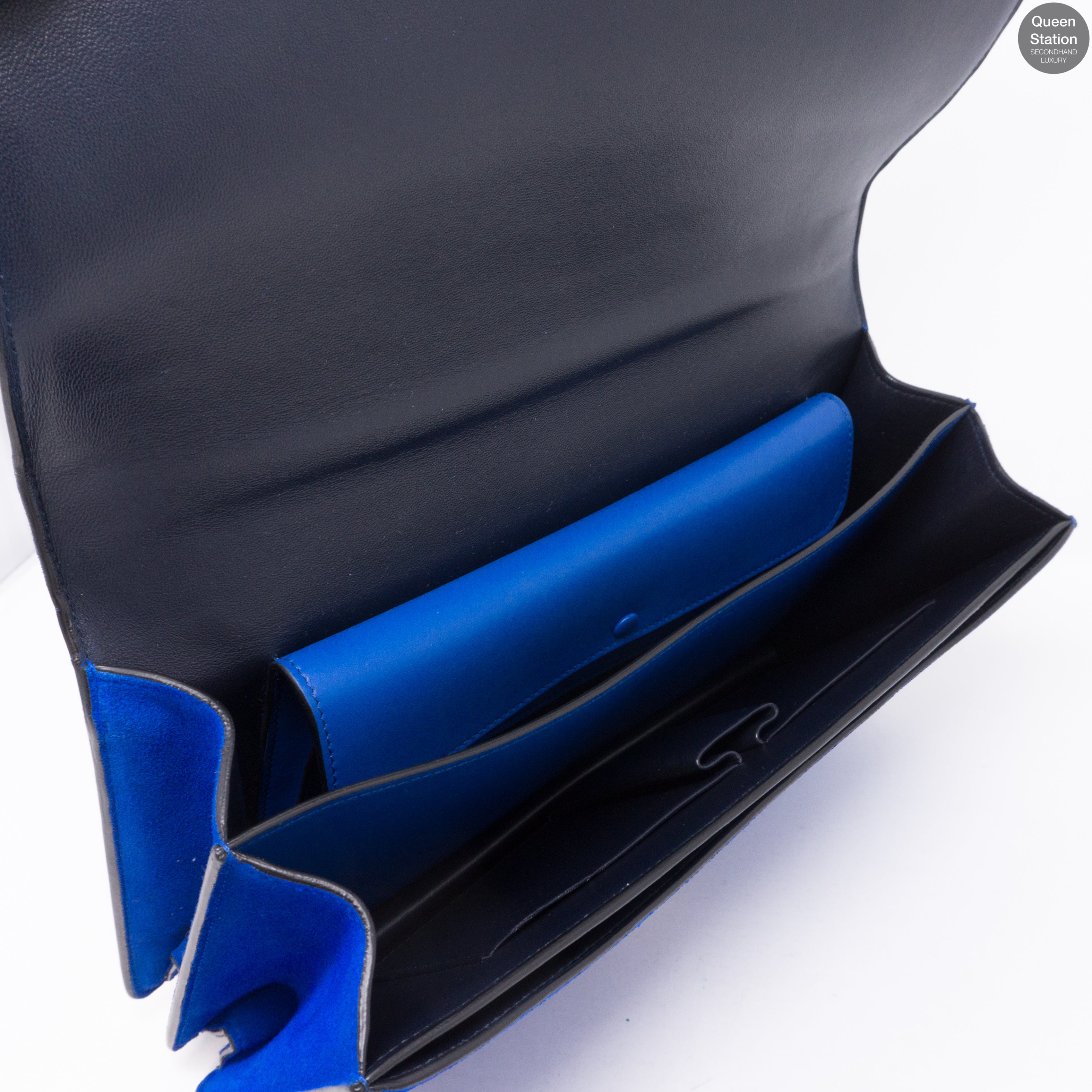 Medium Case Blue Suede