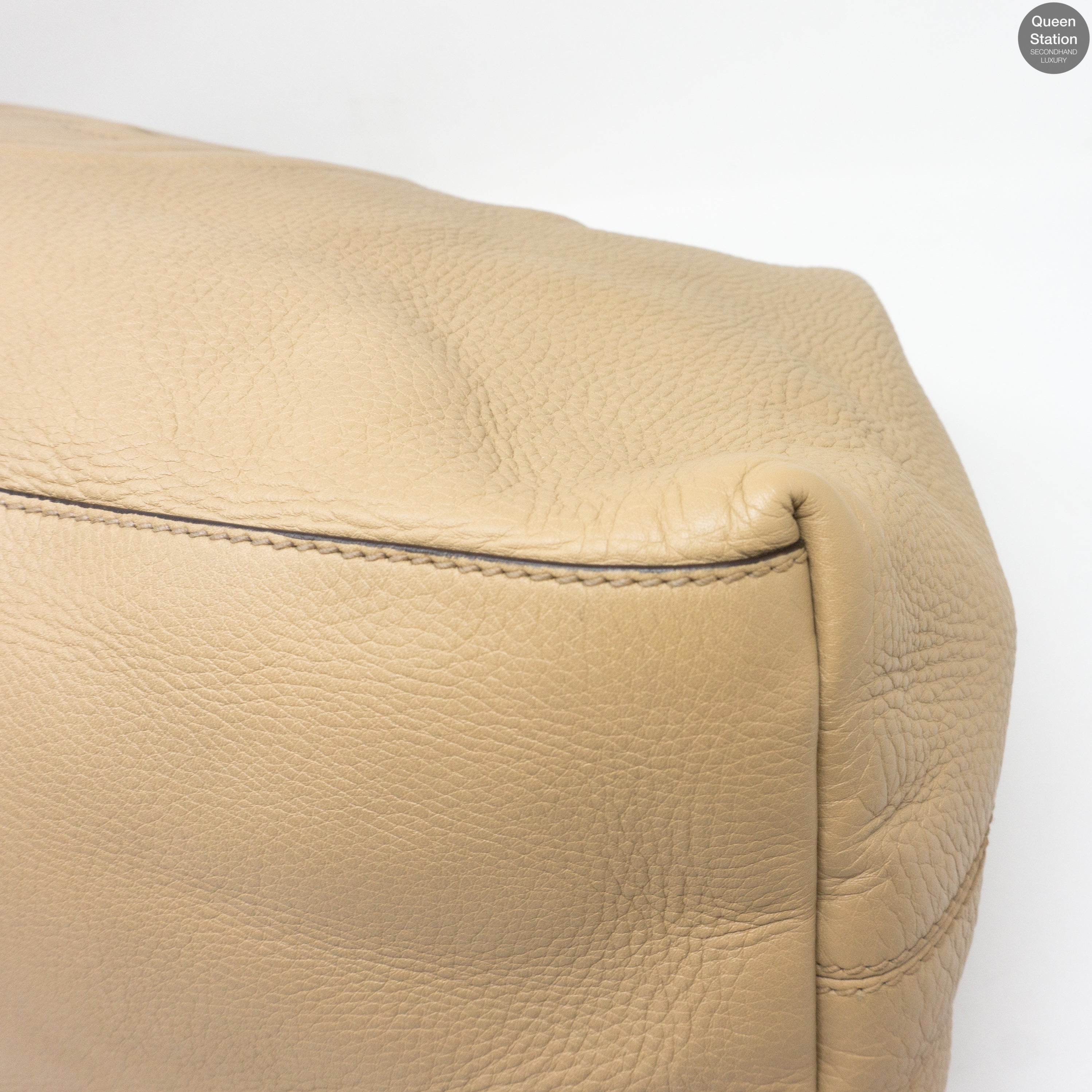 Soho Tassel Chain Large Beige Leather Bag