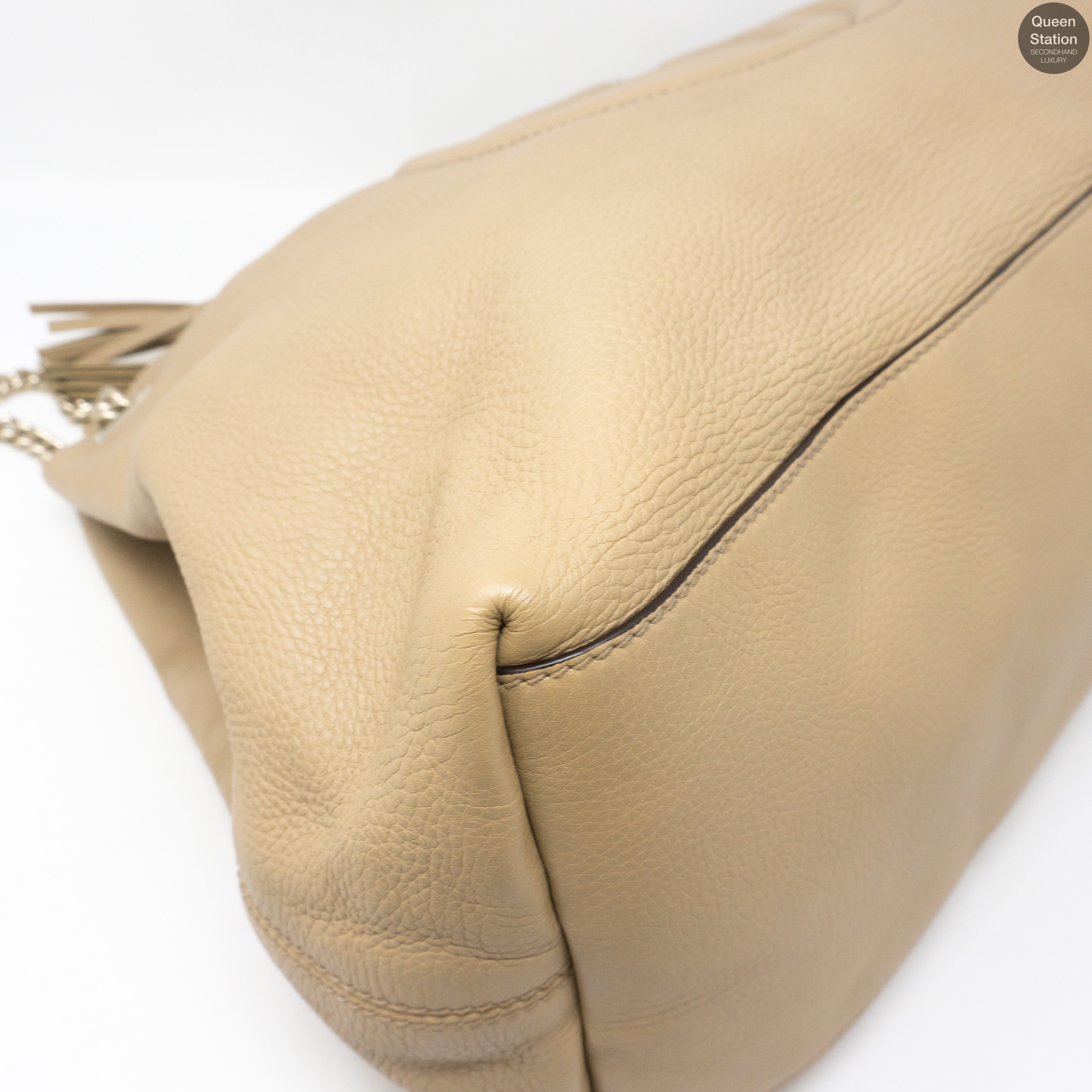 Soho Tassel Chain Large Beige Leather Bag