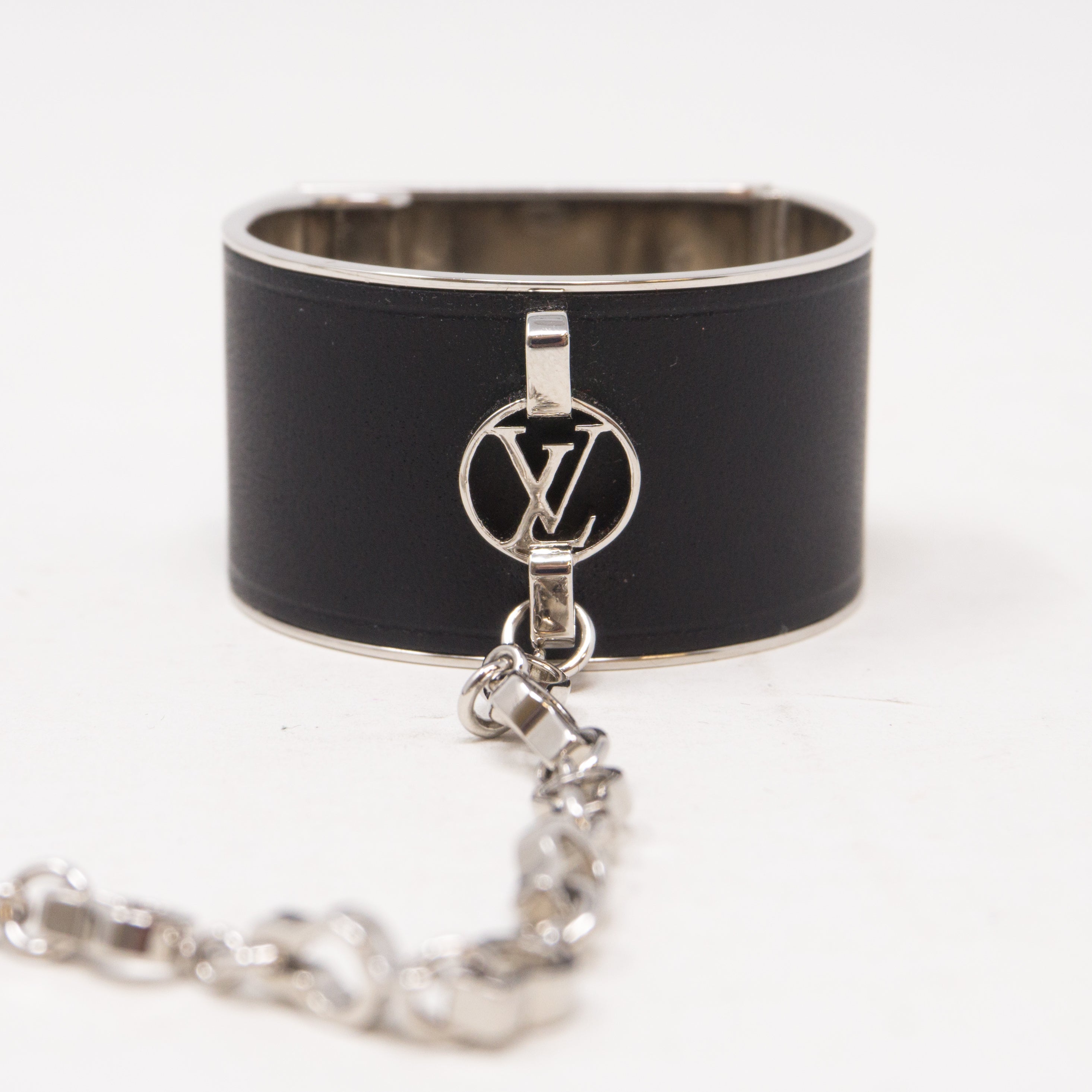 Black Silver Scarf Ring