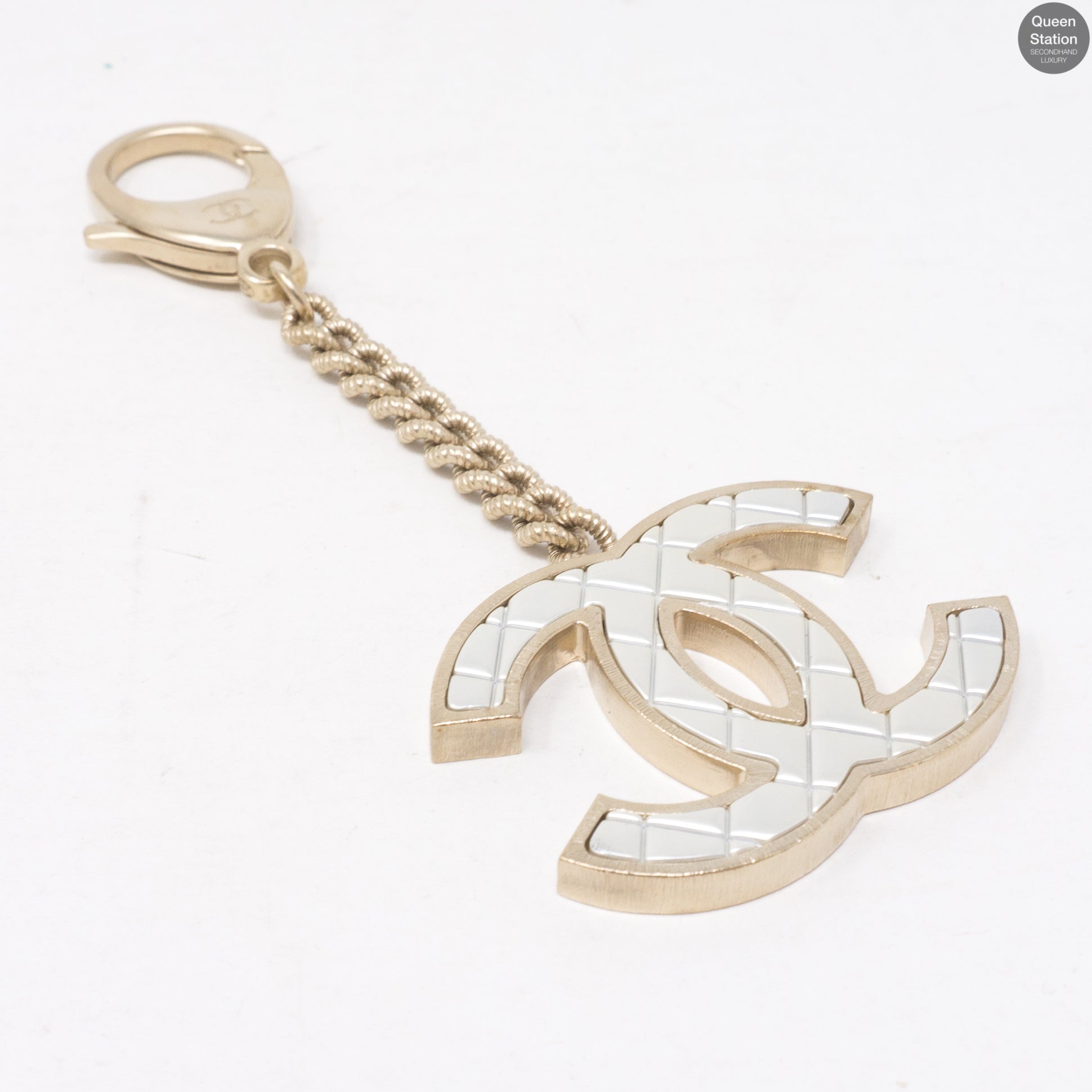 Quilted CC Bag Charm Gold Pearly White