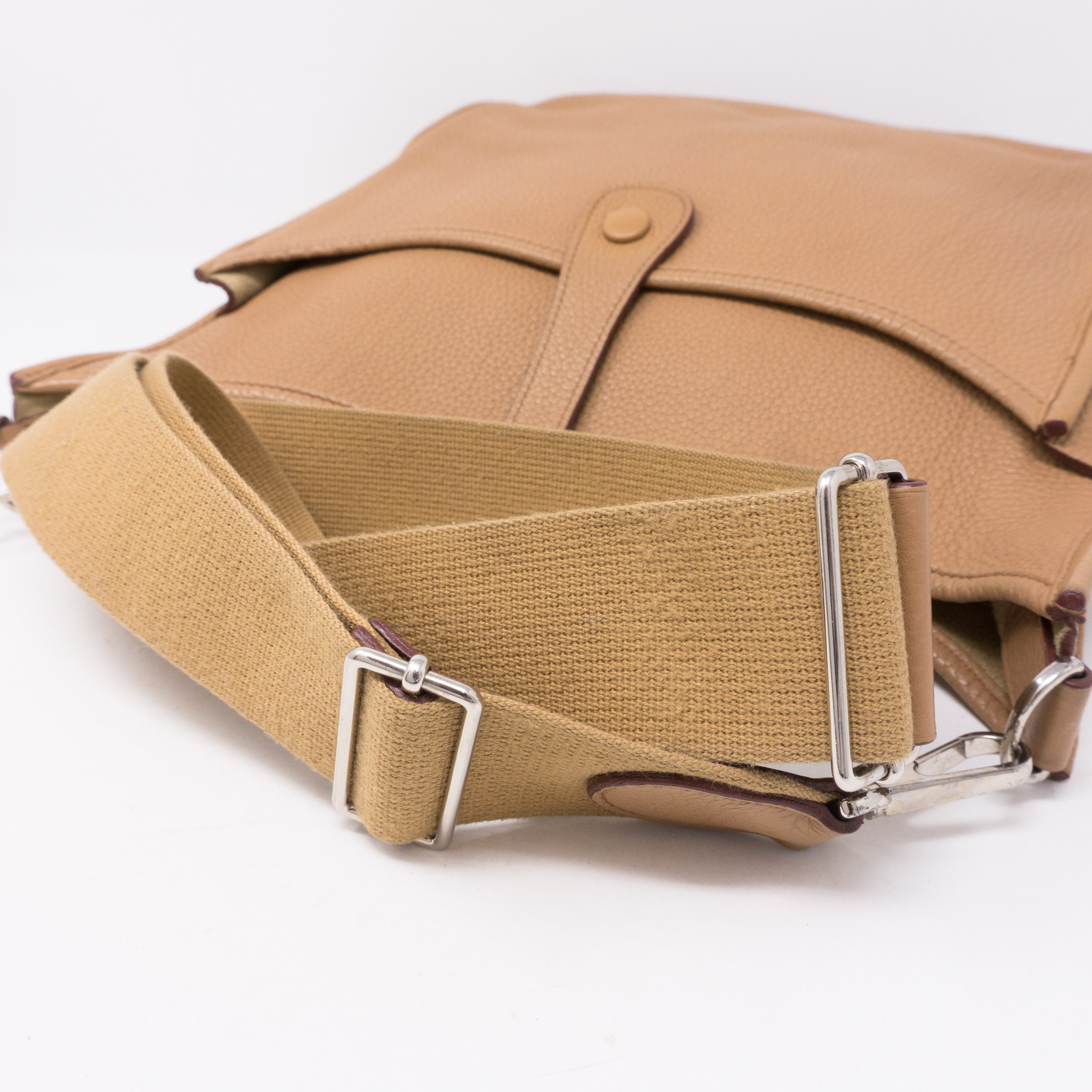 Evelyne III Beige