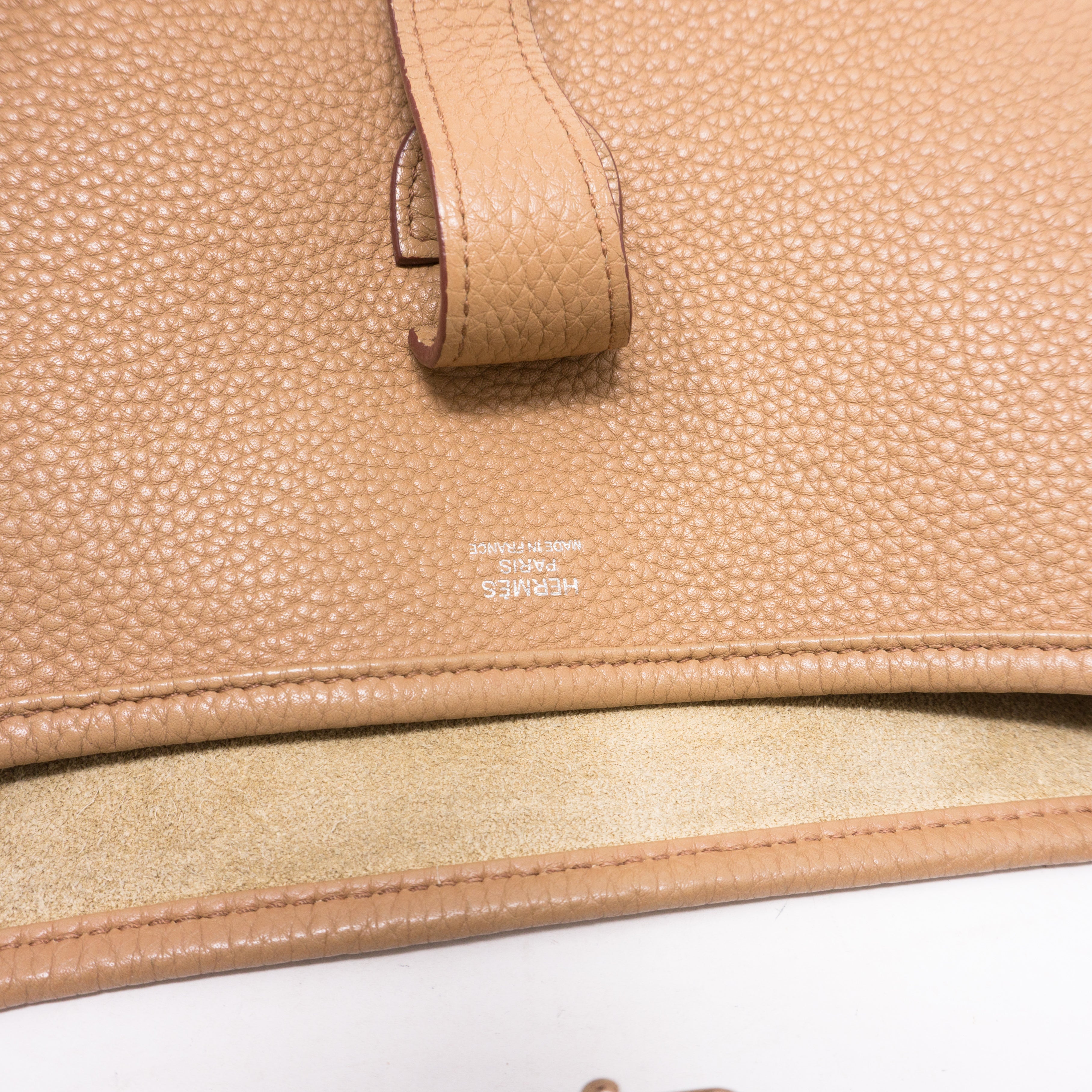 Evelyne III Beige