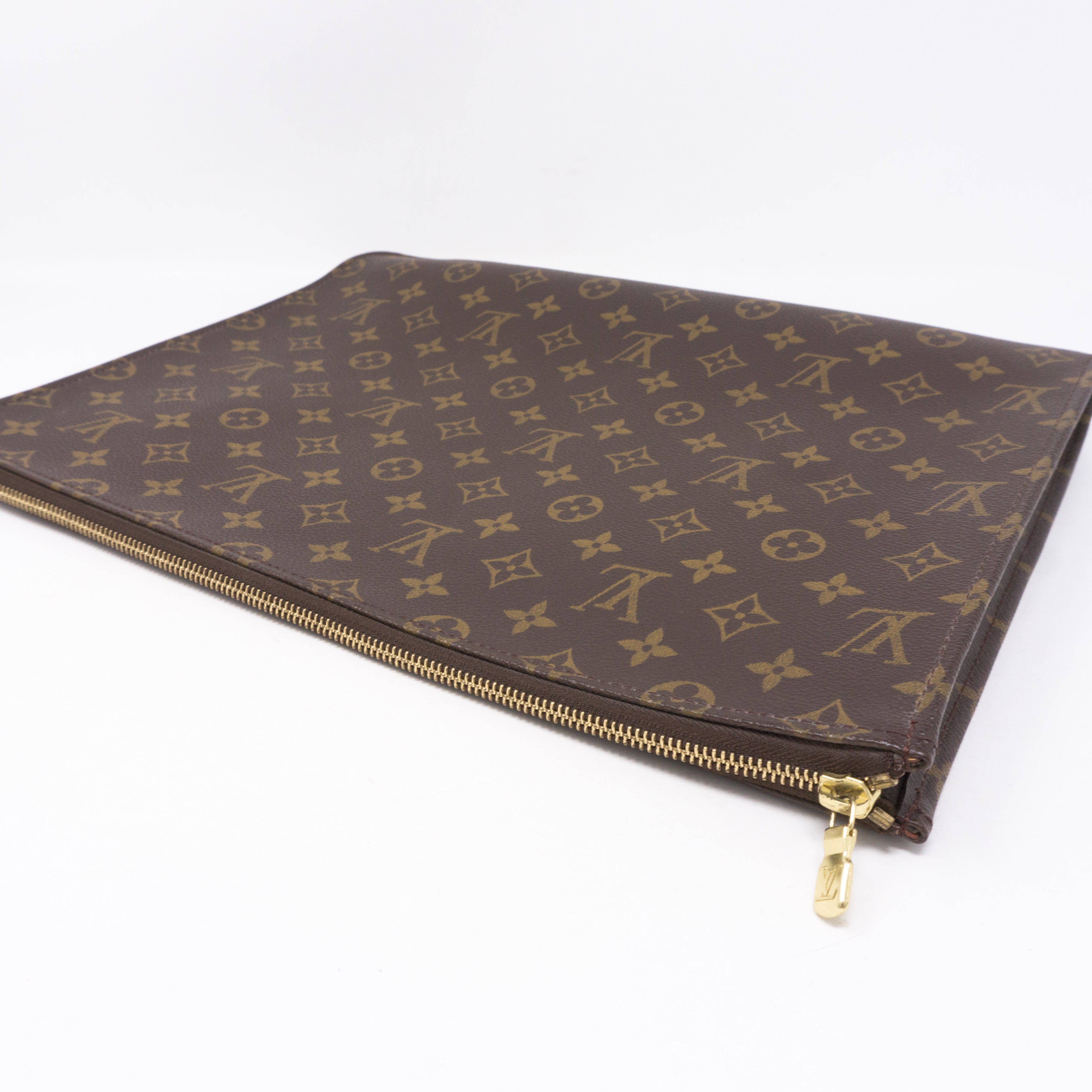 Document Holder Monogram