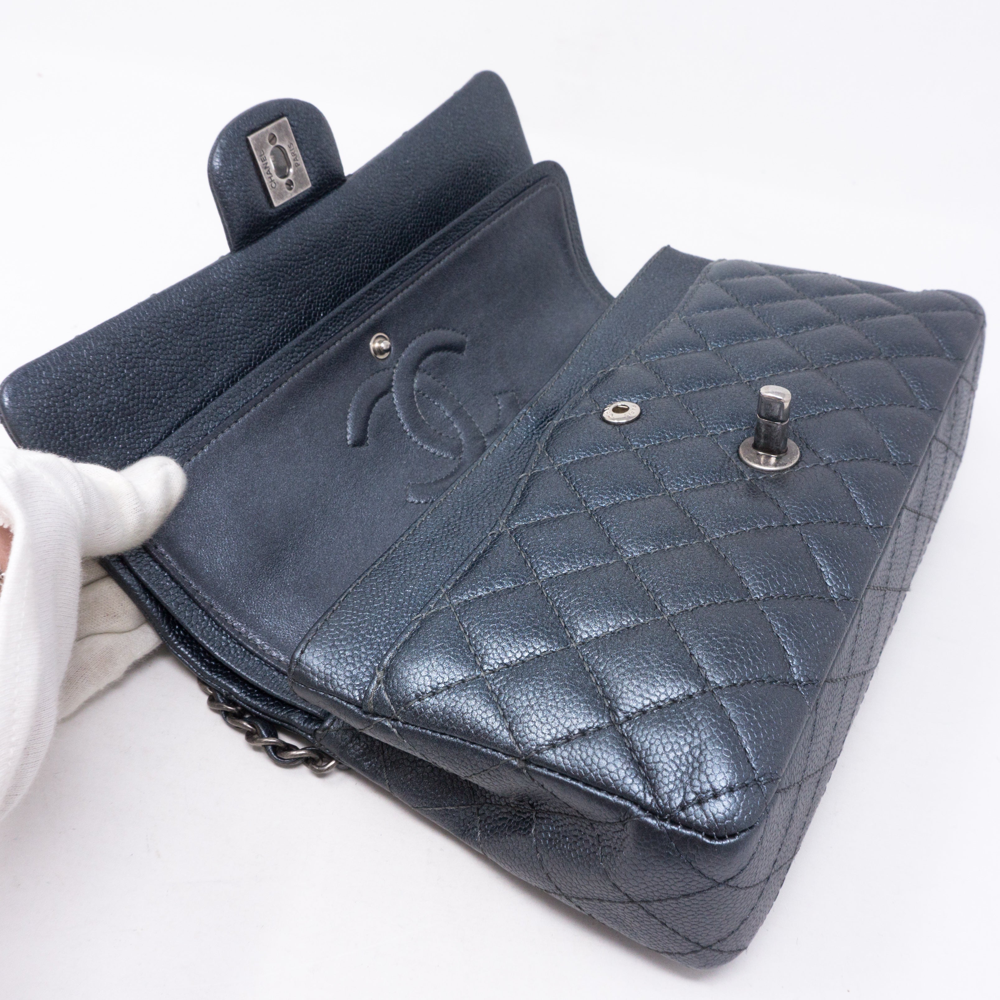 Classic Double Flap Medium Metallic Gray Silver