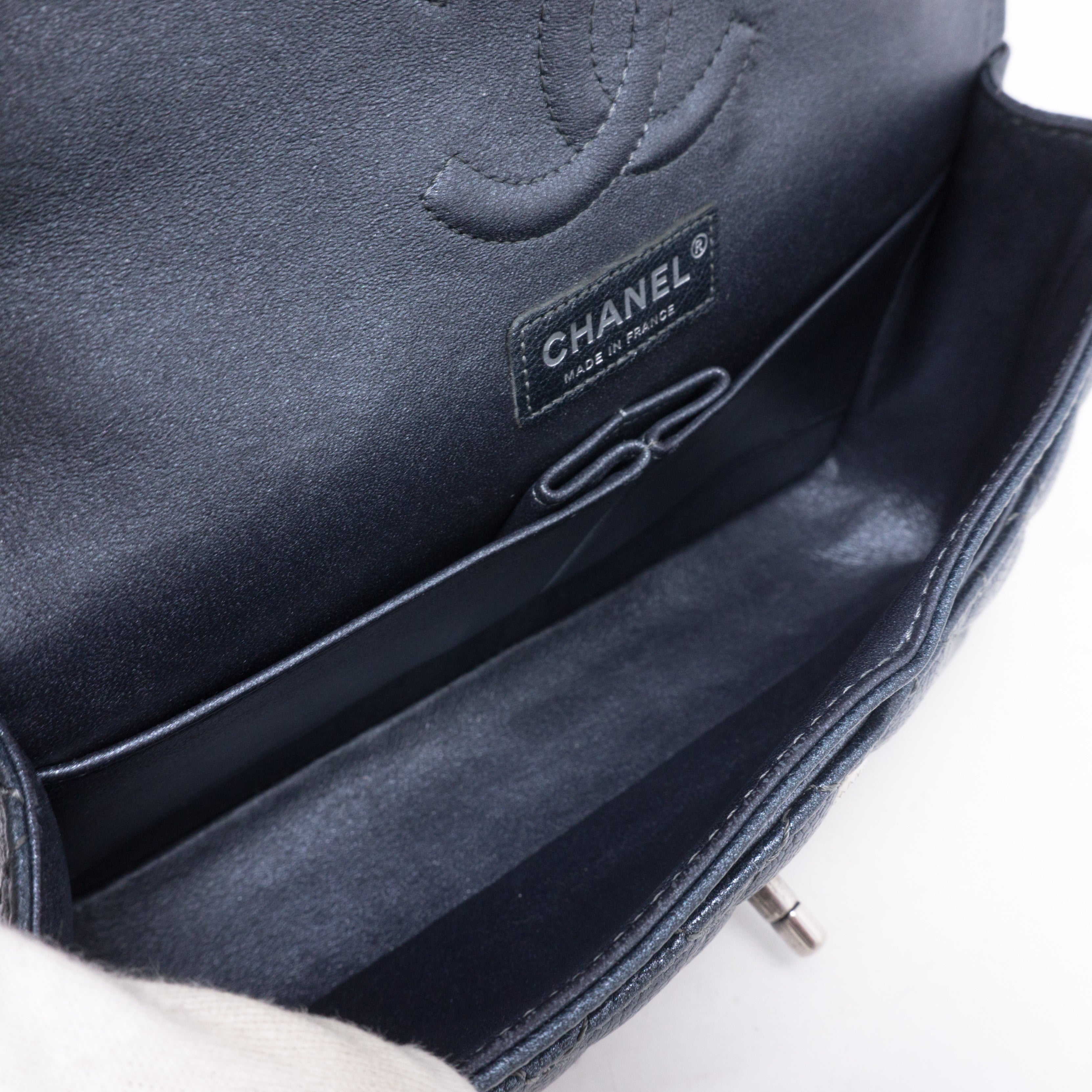 Classic Double Flap Medium Metallic Gray Silver