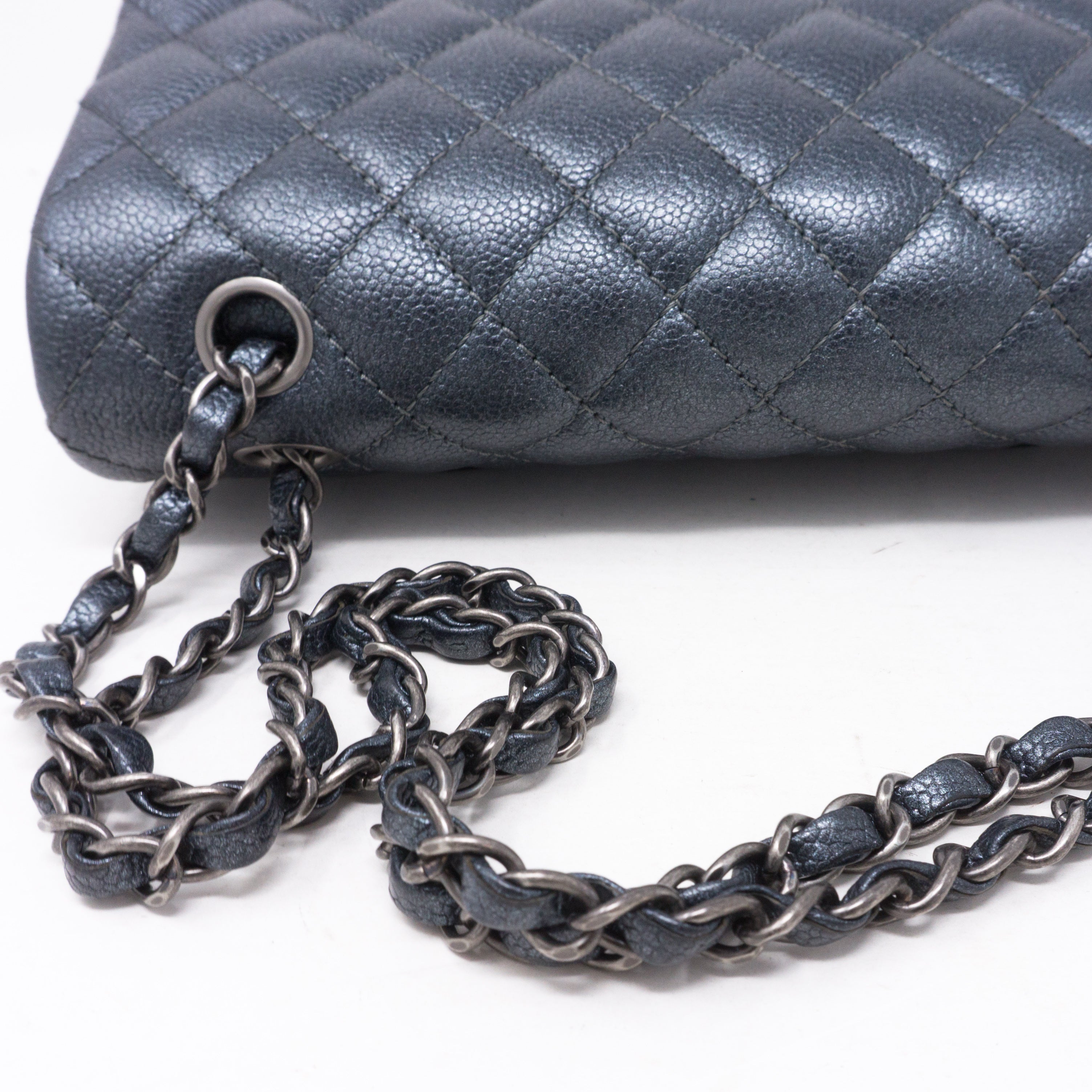 Classic Double Flap Medium Metallic Gray Silver
