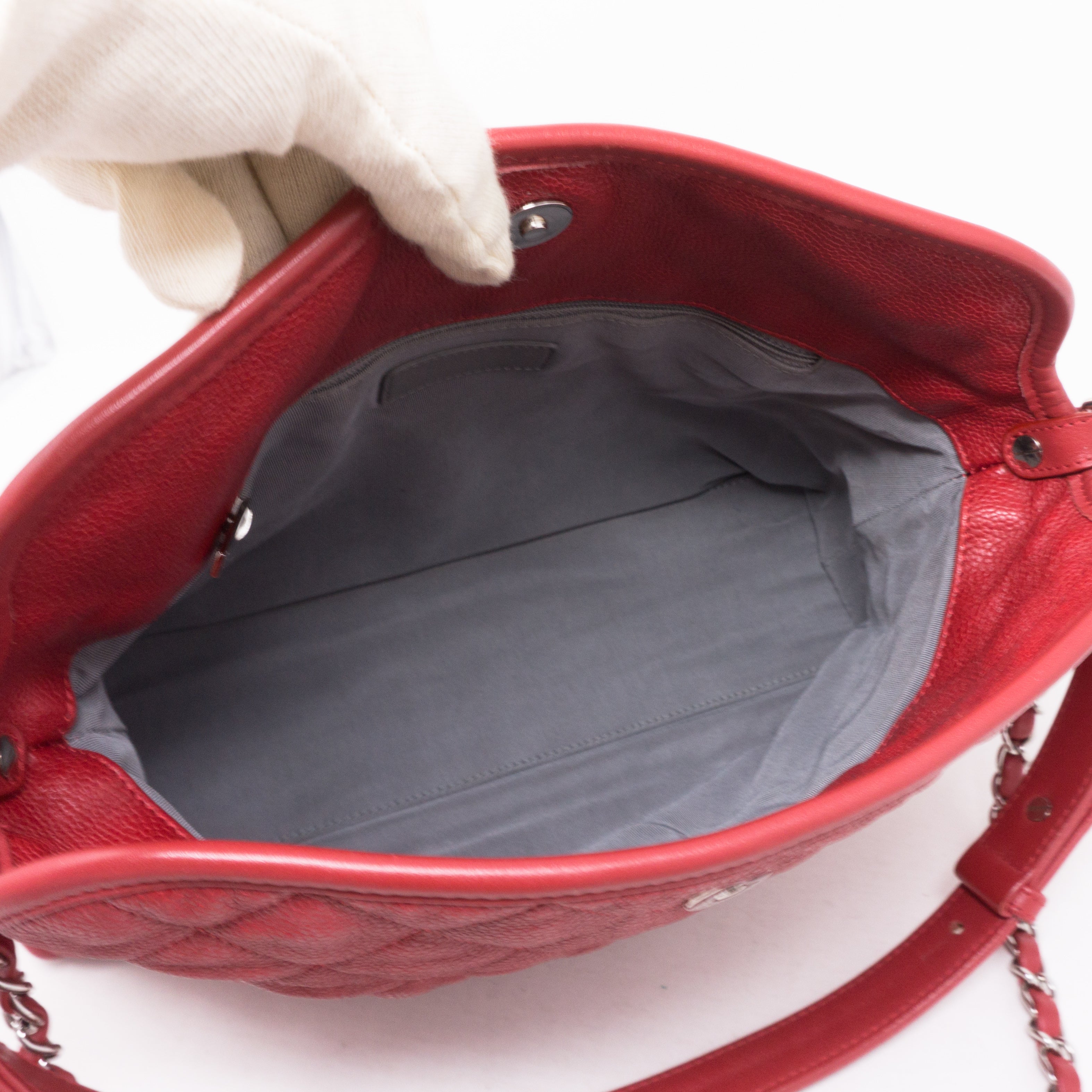 Soft Chain Tote Red Caviar Leather