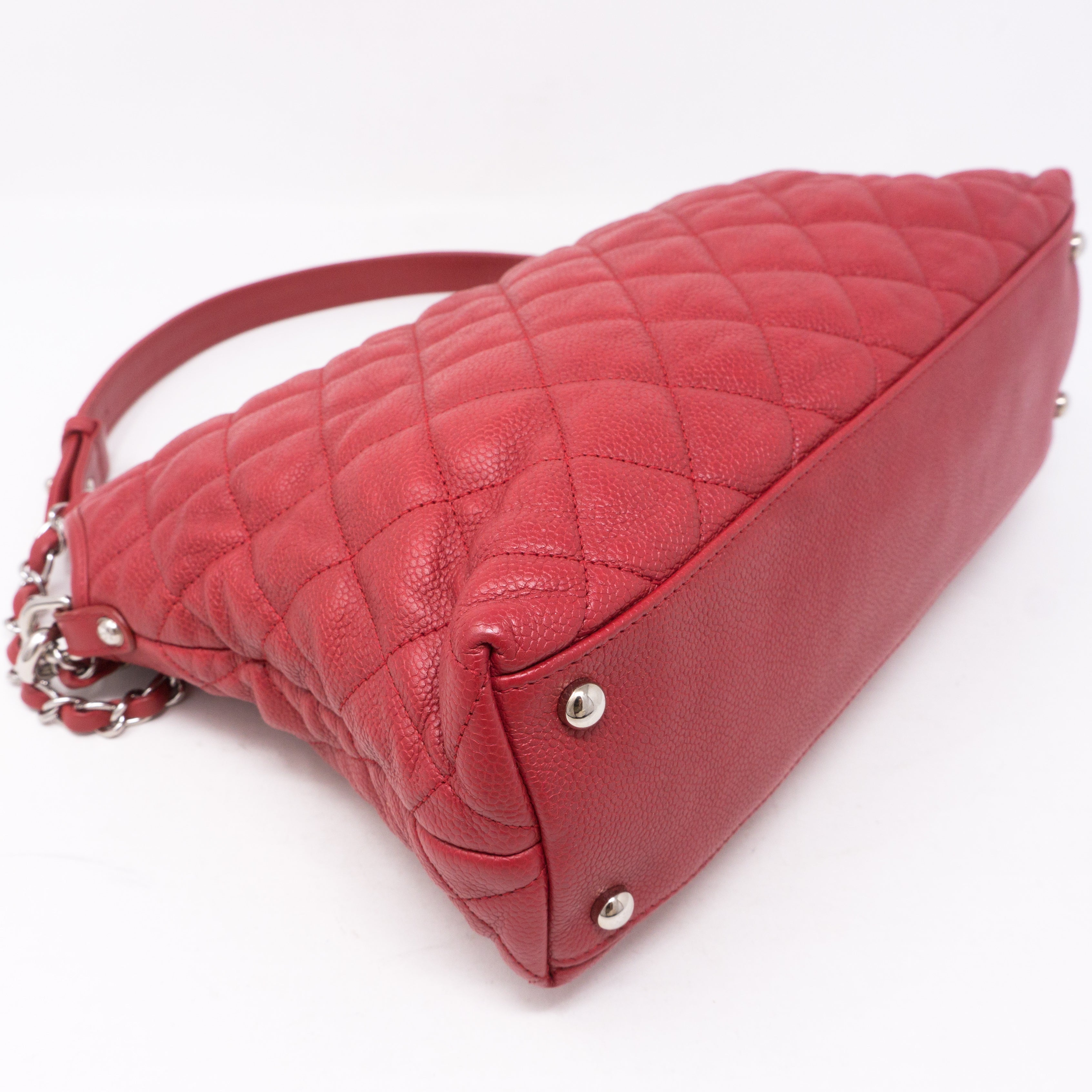 Soft Chain Tote Red Caviar Leather
