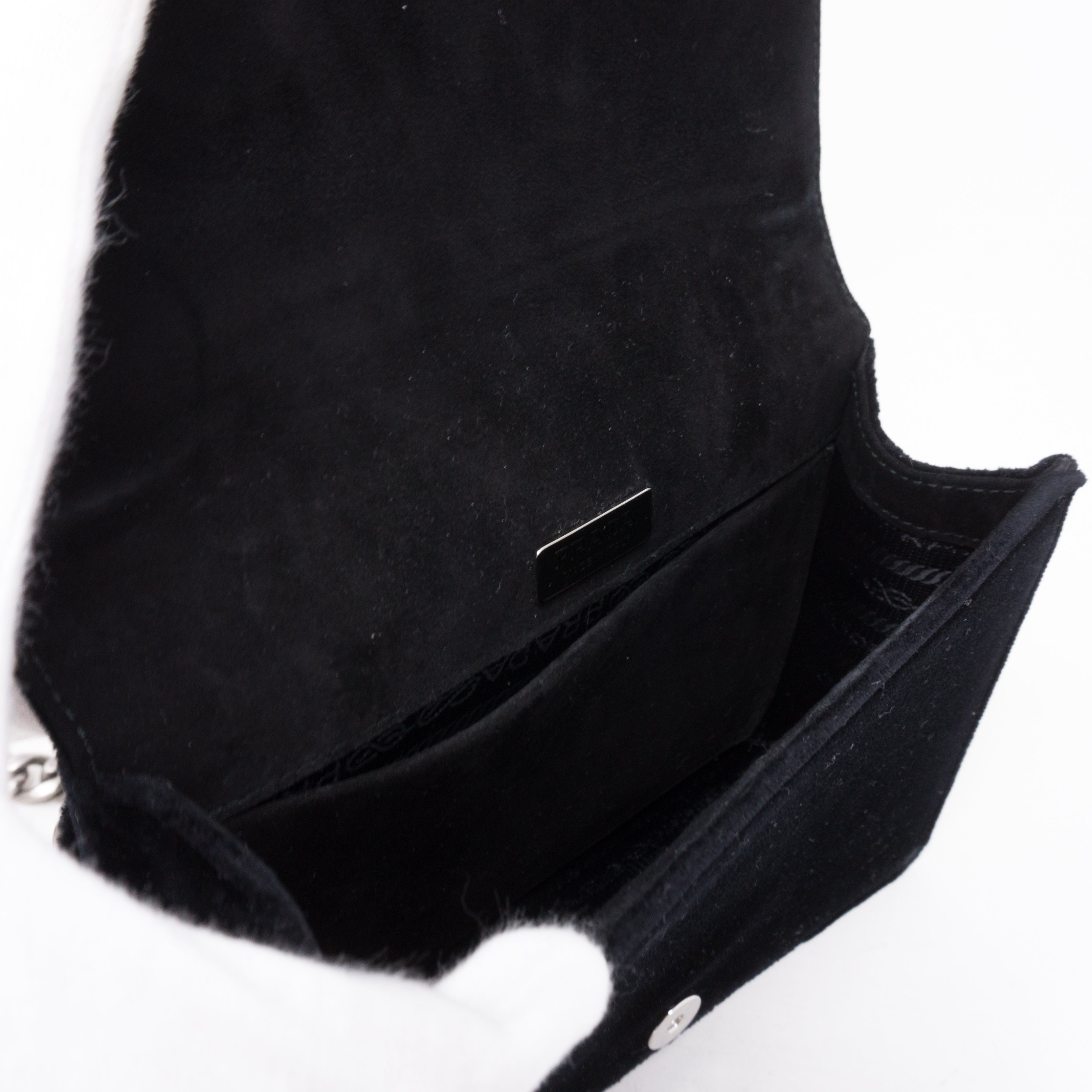 Cahier Small Lock Trunk Black Velvet