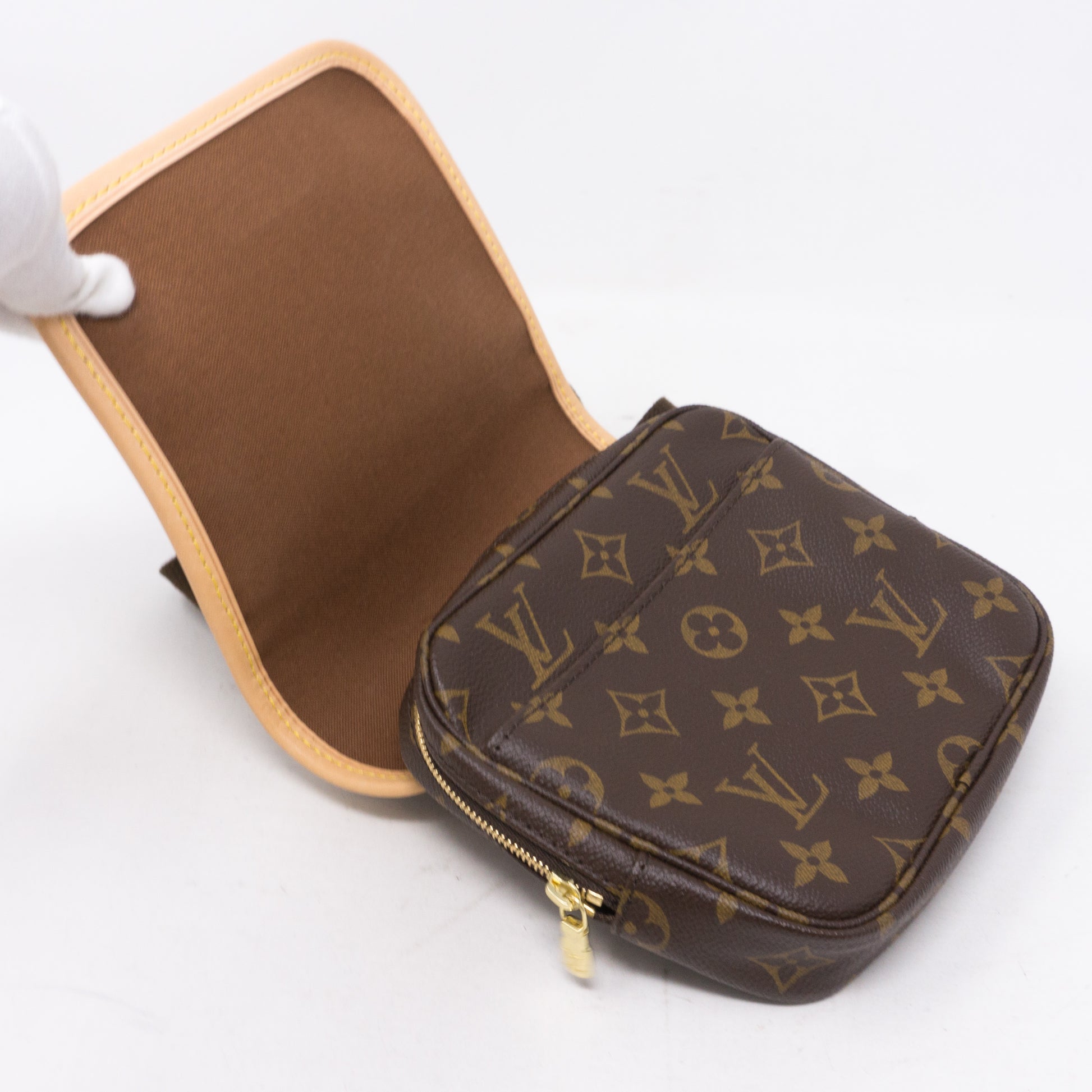 Louis Vuitton 2006 Bosphore Waist Bum Bag Monogram M40108 – AMORE