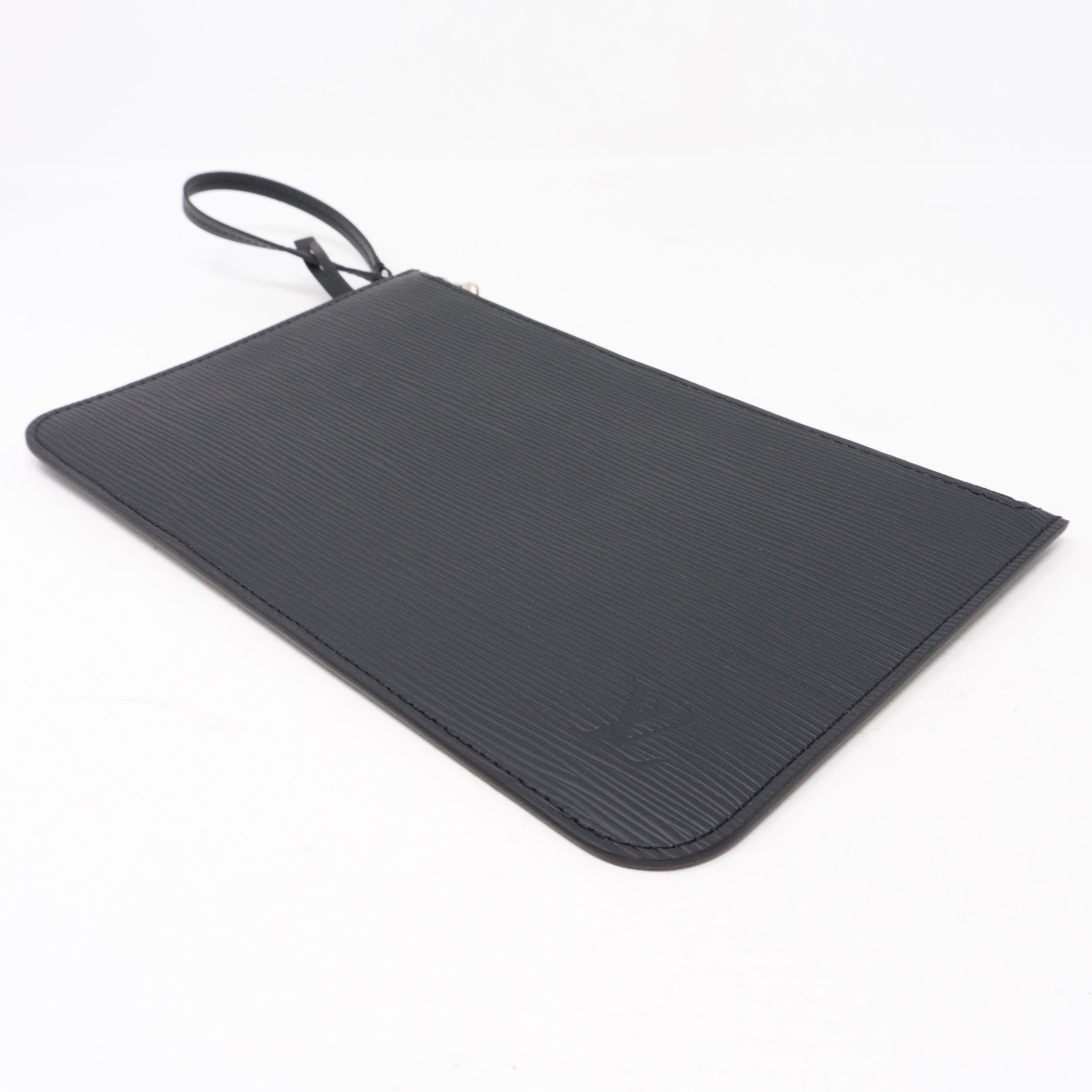 Neverfull Pochette Epi Leather Black