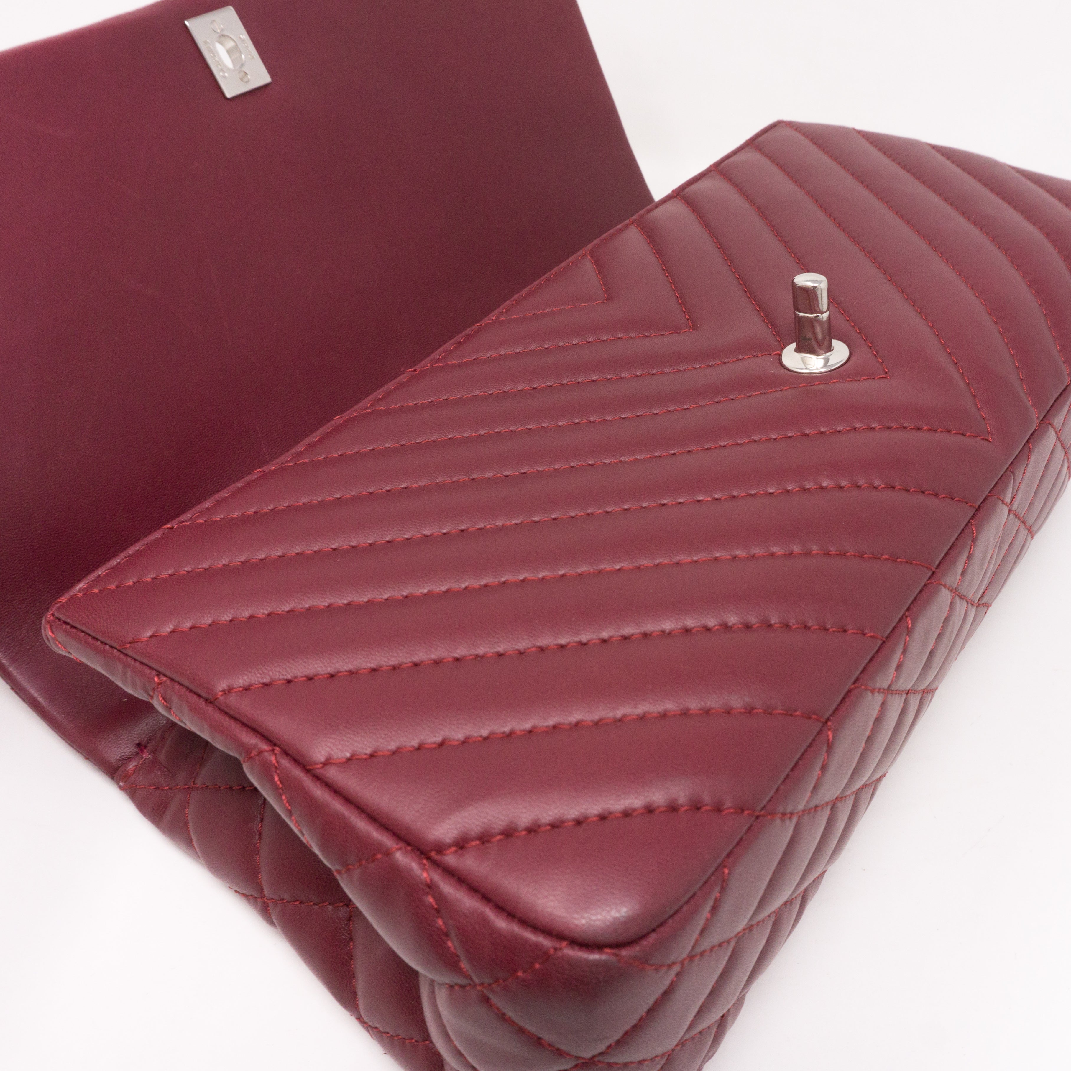 Chevron Single Flap Jumbo Red Lambskin