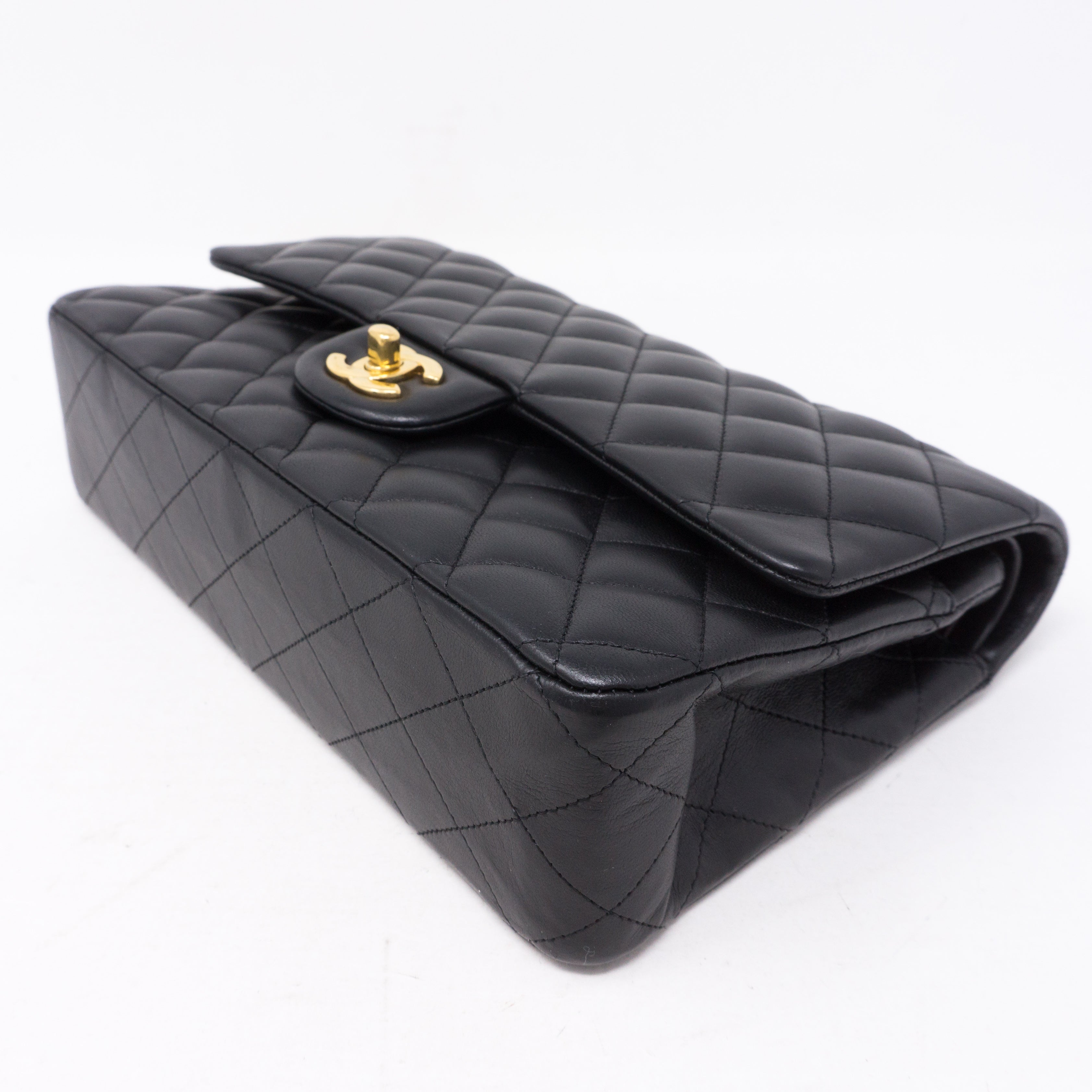 Classic Double Flap Medium Black Gold