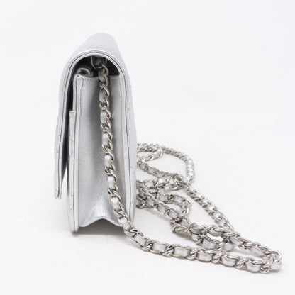 Classic Wallet On Chain Silver Leather
