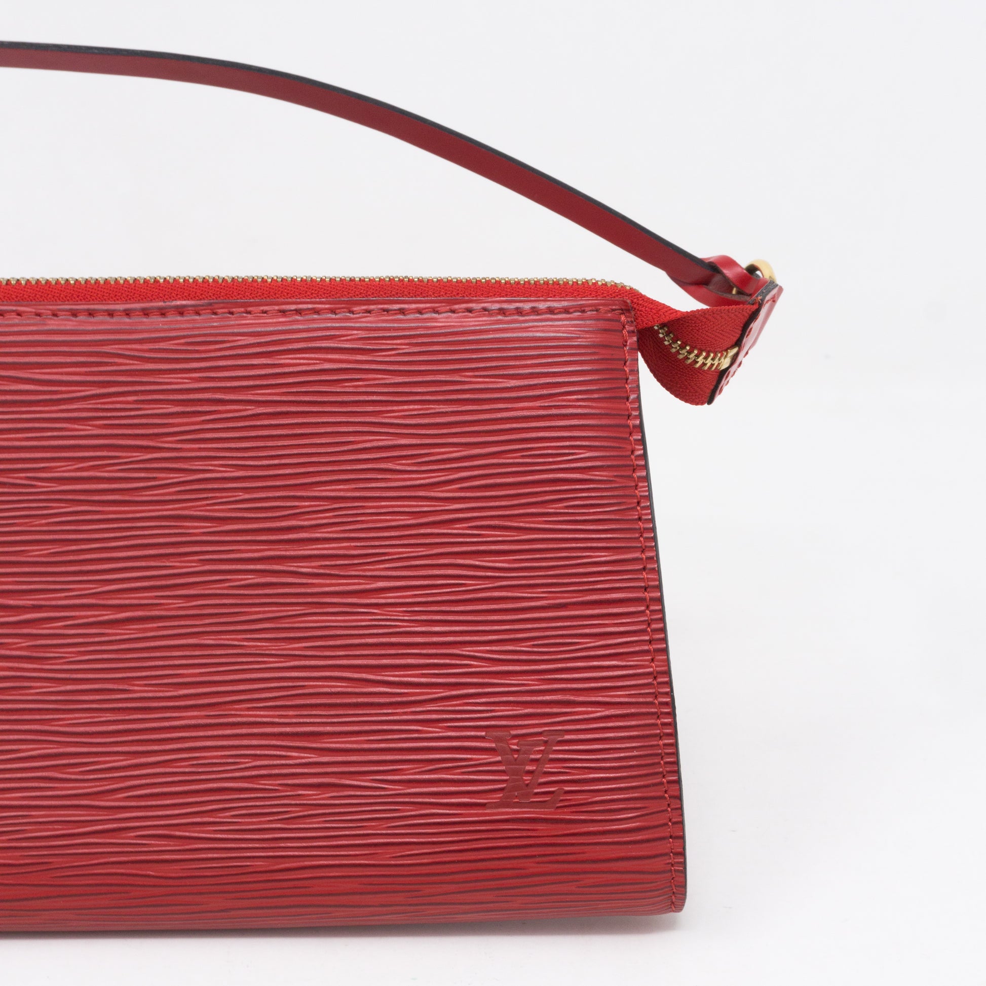 Louis Vuitton – Pochette Accessoires Red Epi Leather – Queen Station