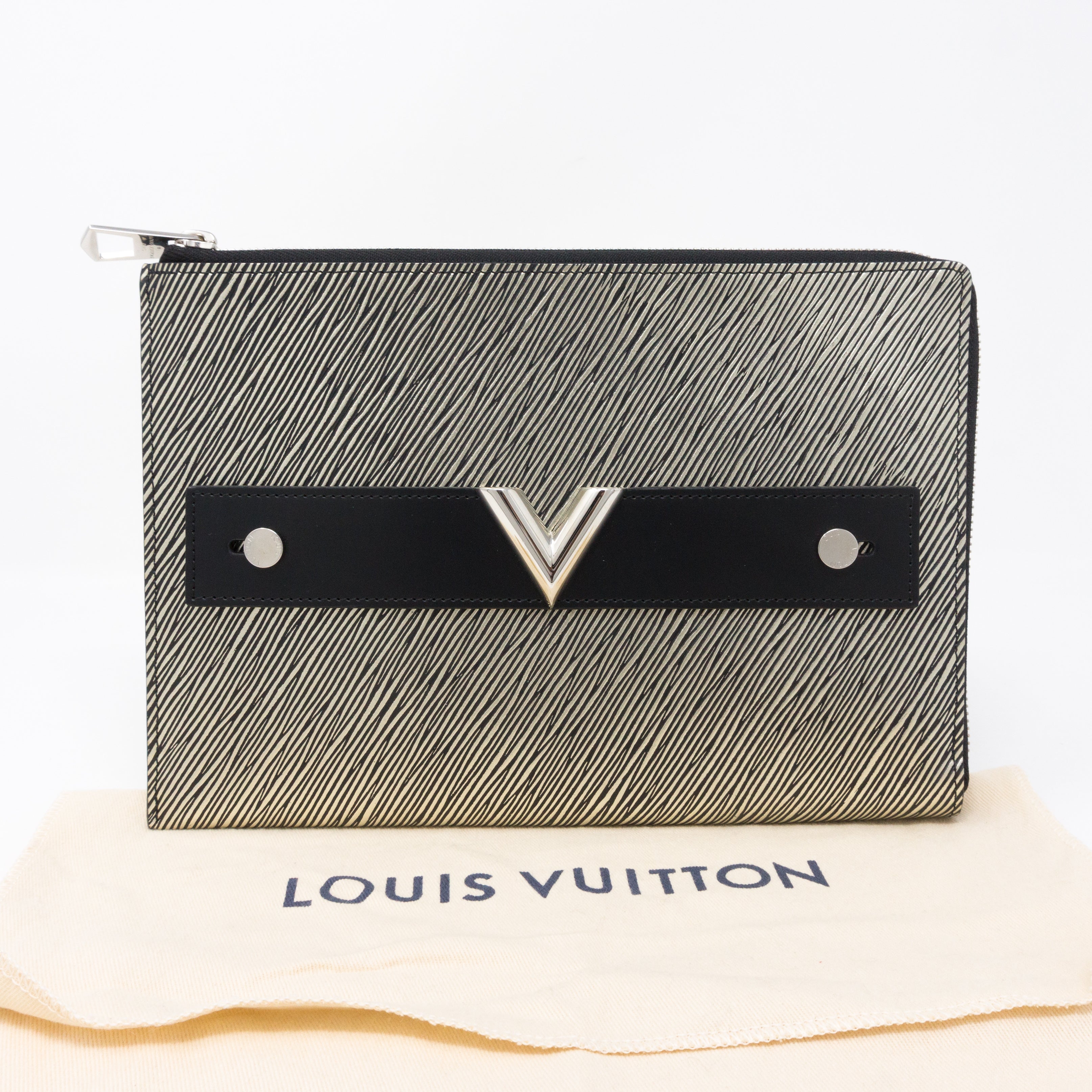 Essentials V Pochette Platine Epi Leather