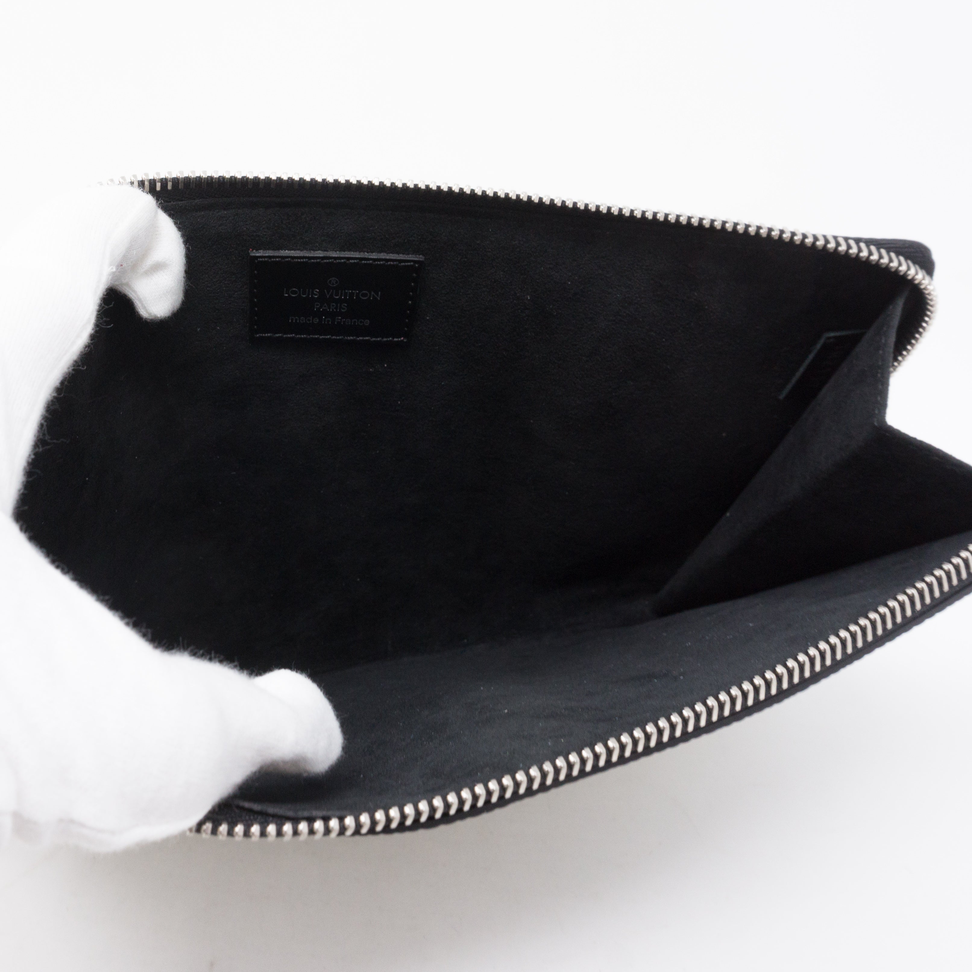 Essentials V Pochette Platine Epi Leather