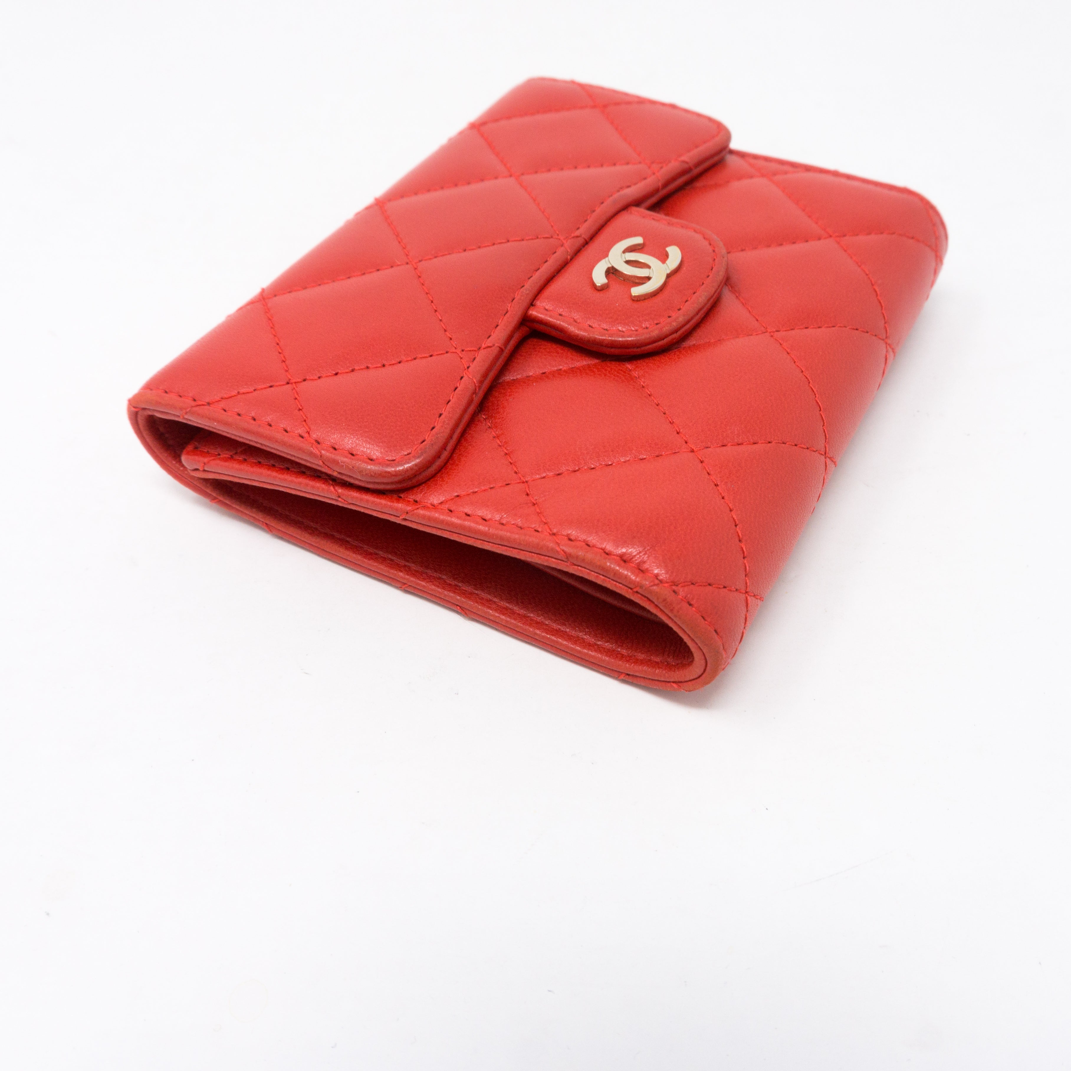 Small Classic Flap Wallet Red Leather