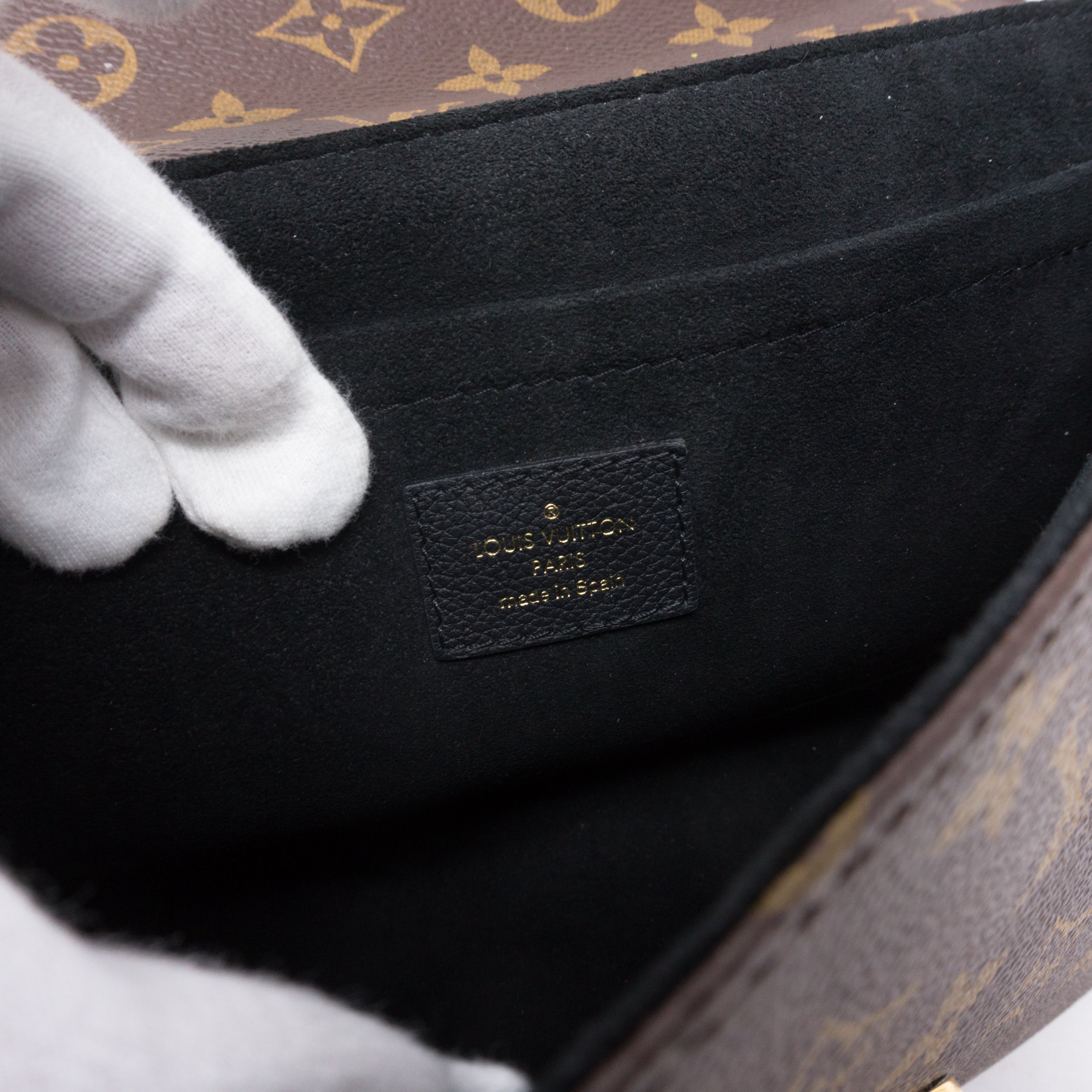 Saint Placide Monogram Black