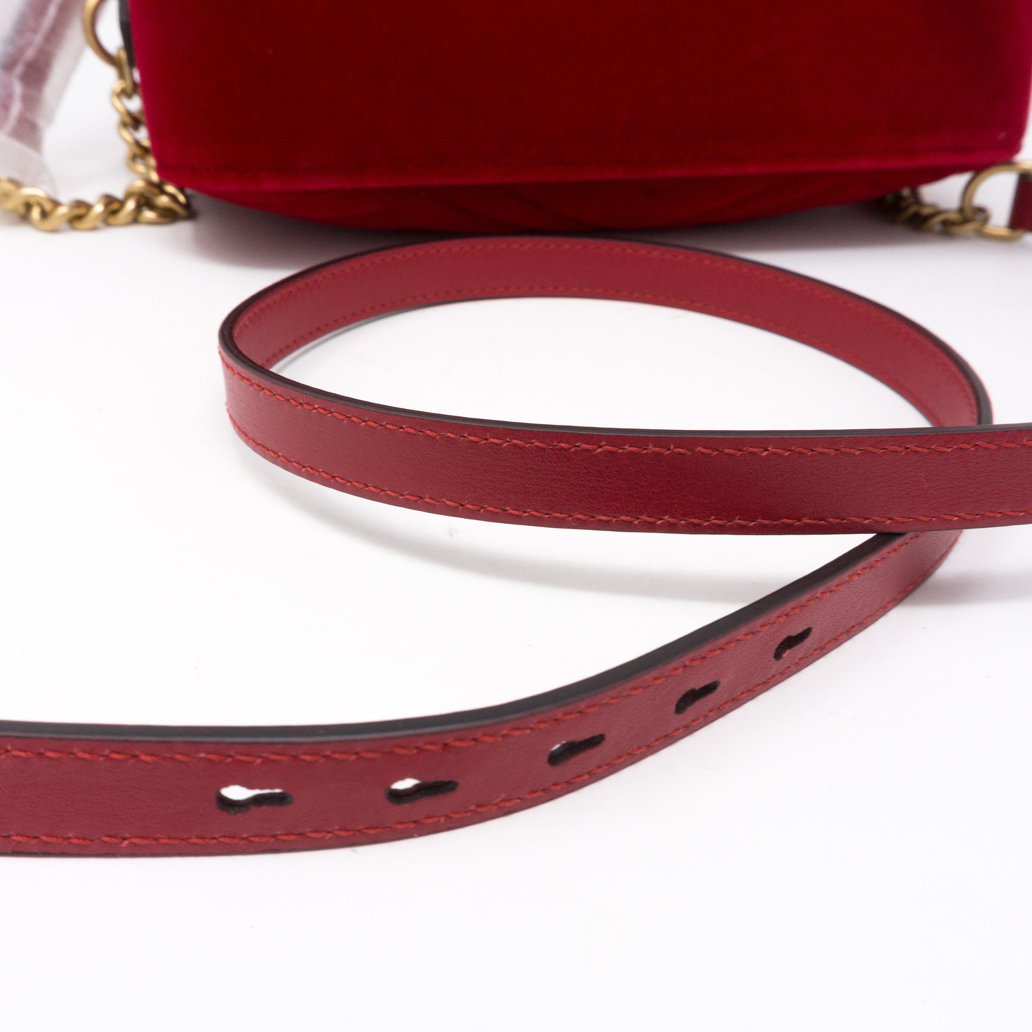 GG Marmont Small Shoulder Bag Red Velvet