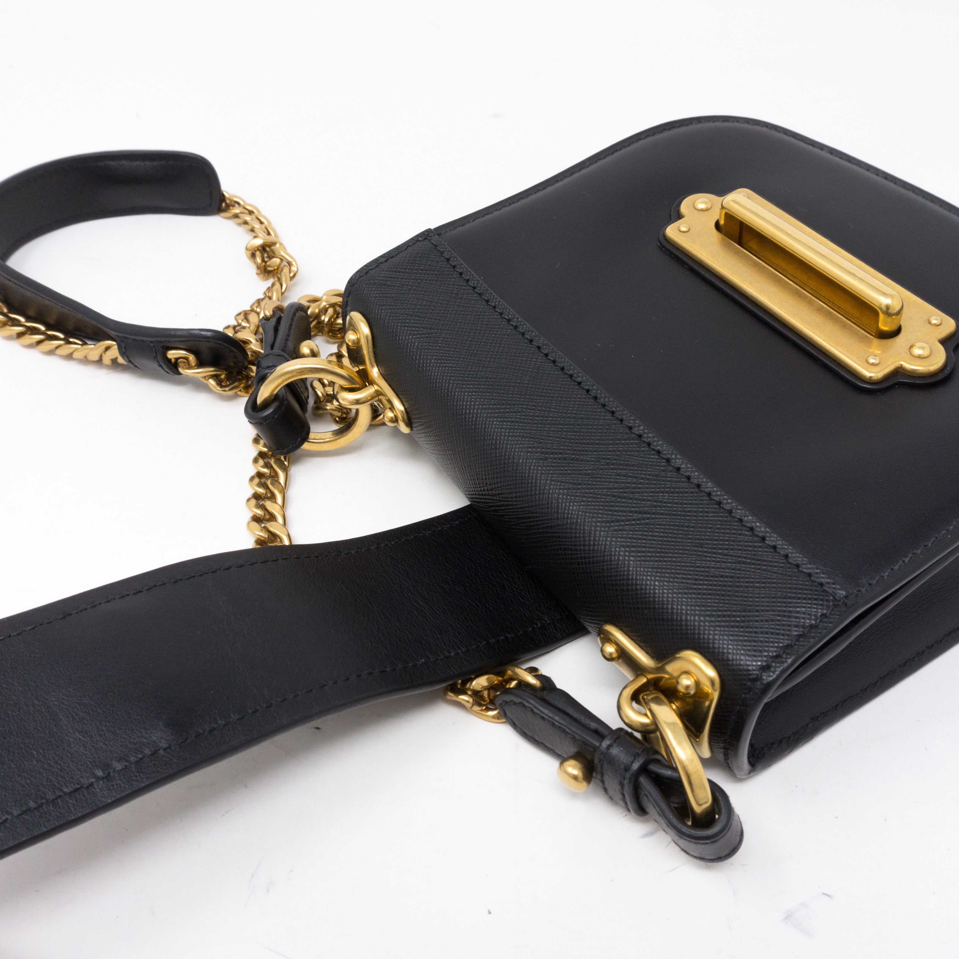 Pionniere City Black Leather Crossbody Bag