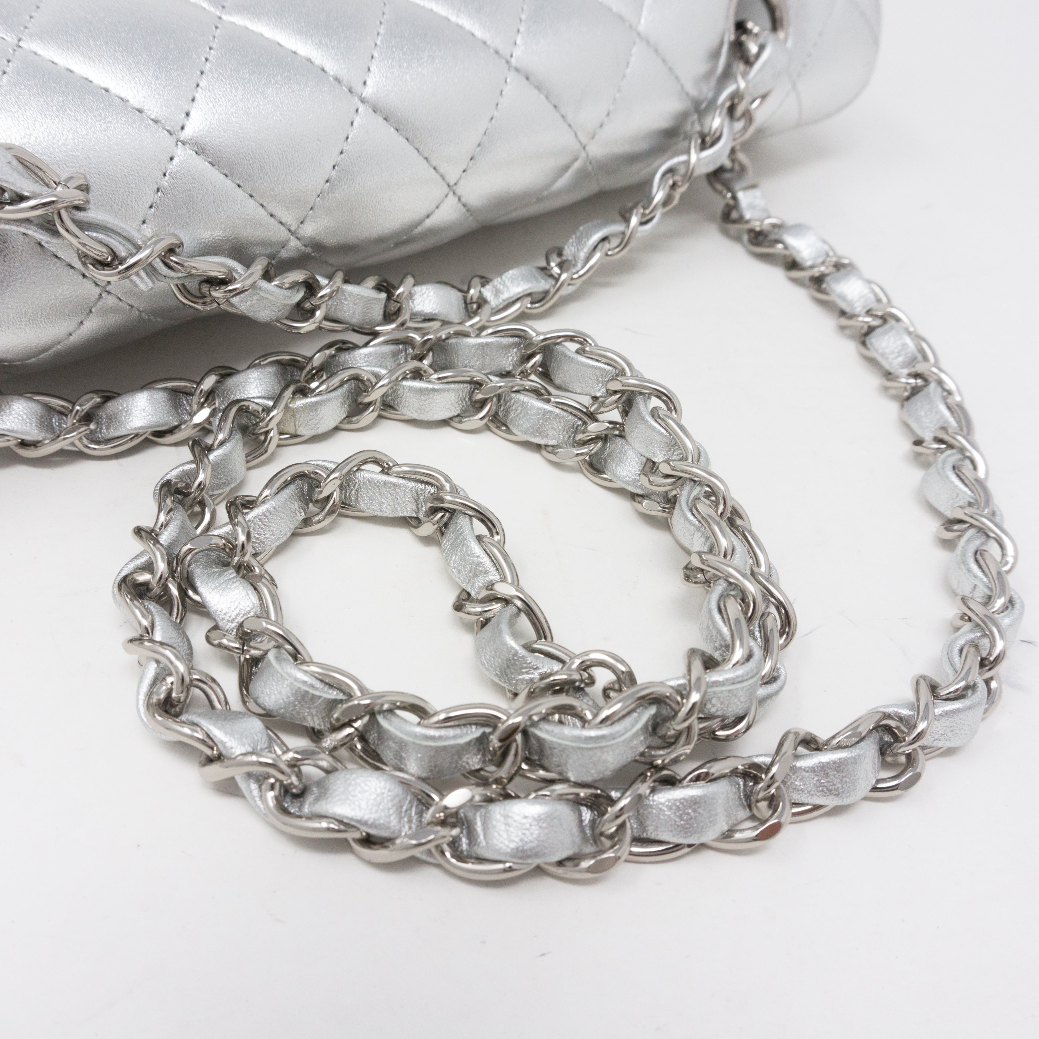Classic Double Flap Medium All Silver