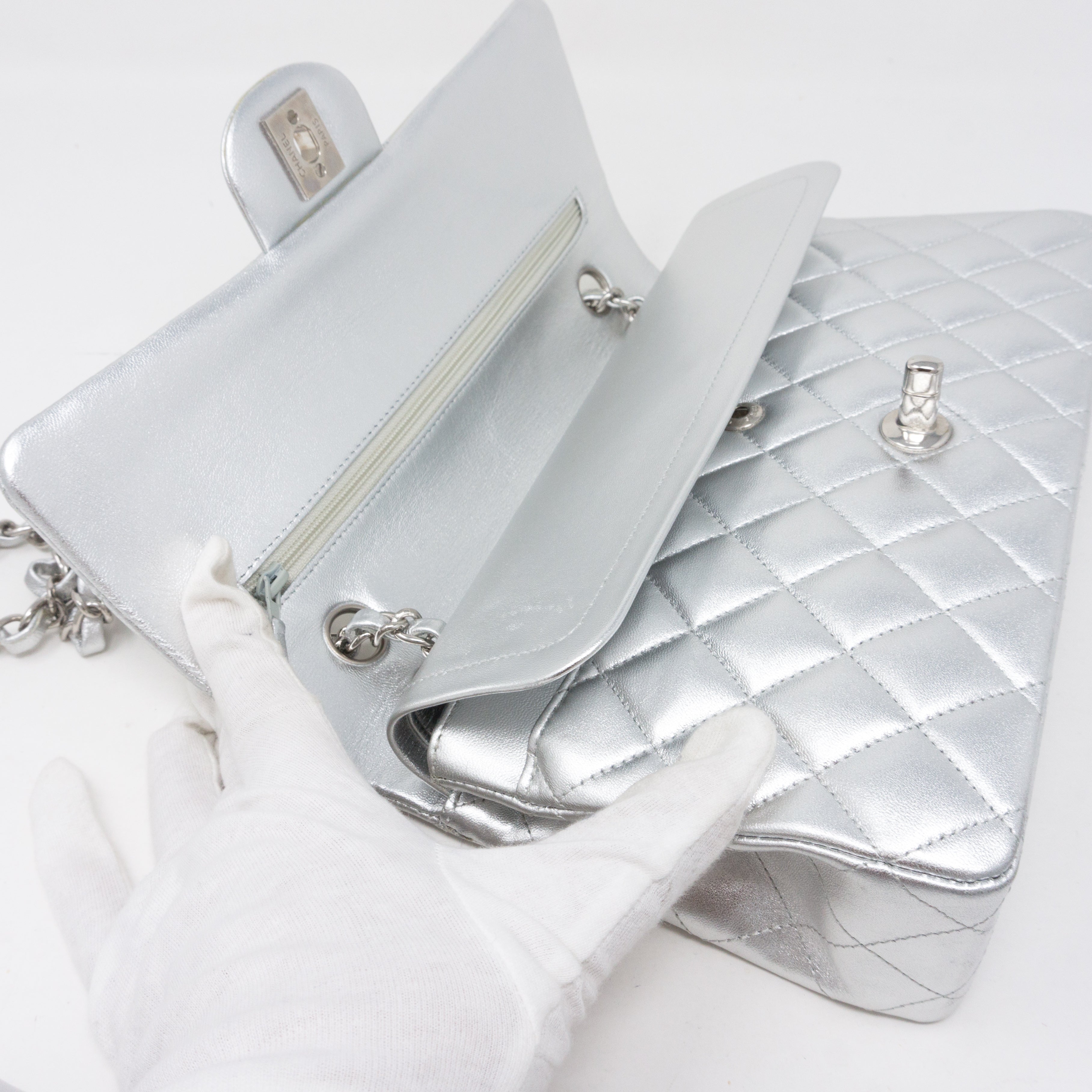 Classic Double Flap Medium All Silver
