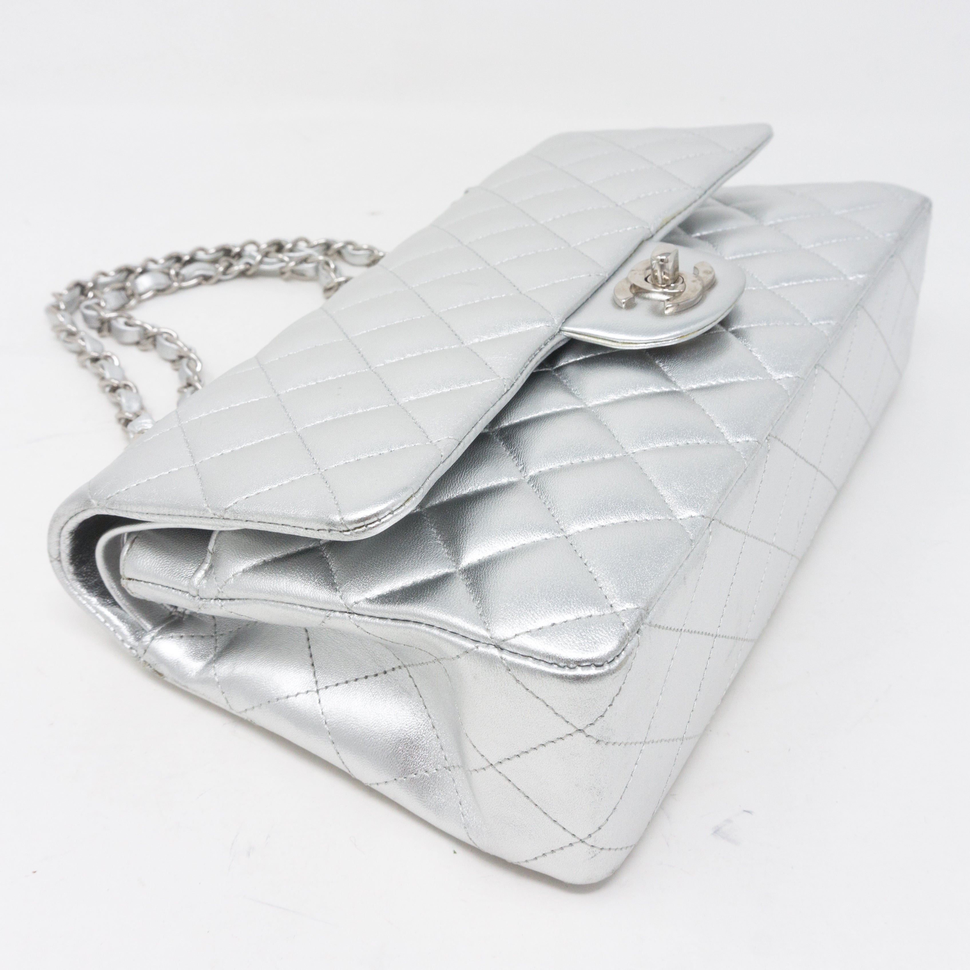 Classic Double Flap Medium All Silver