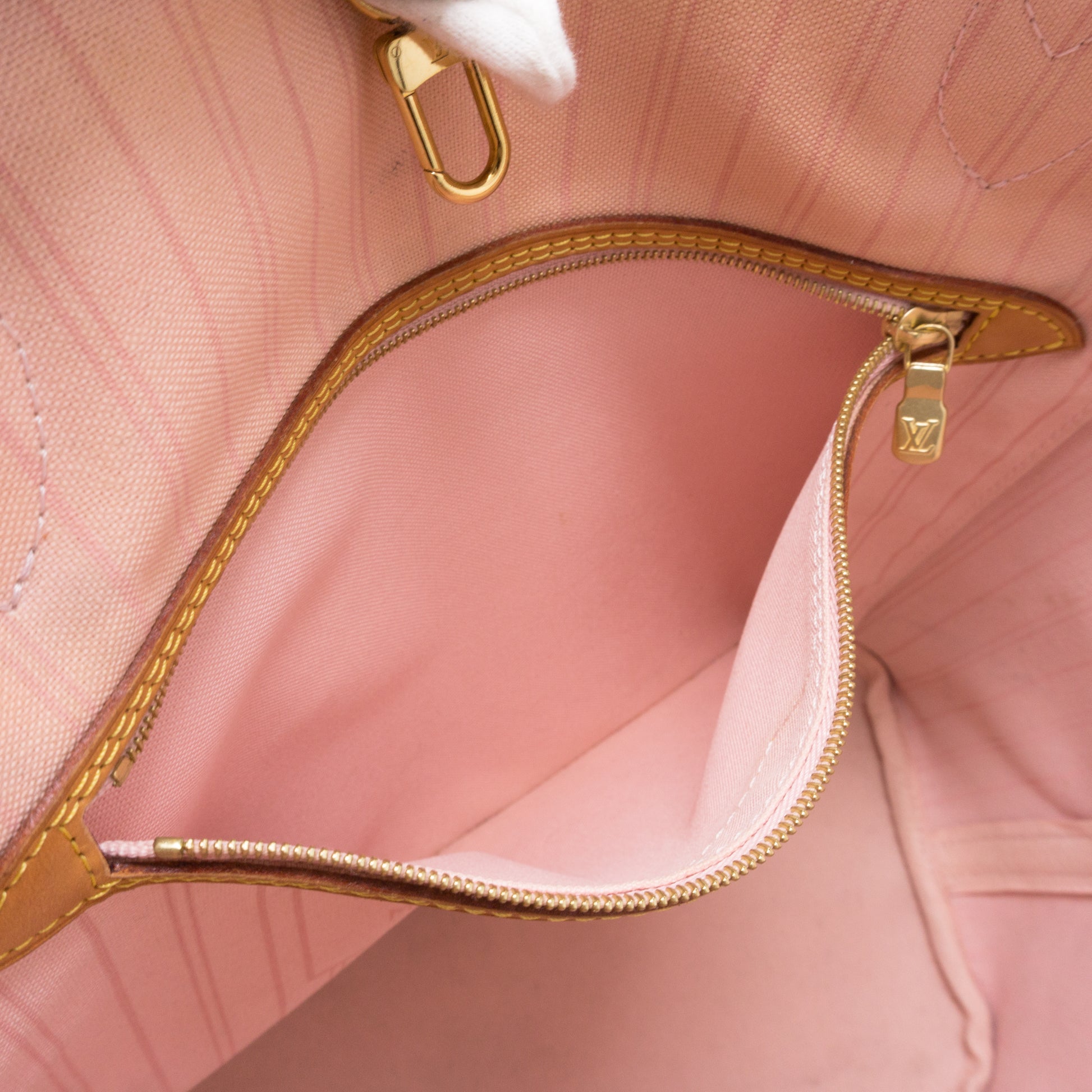 Louis Vuitton Damier Azur Neverfull MM with rose ballerine interior