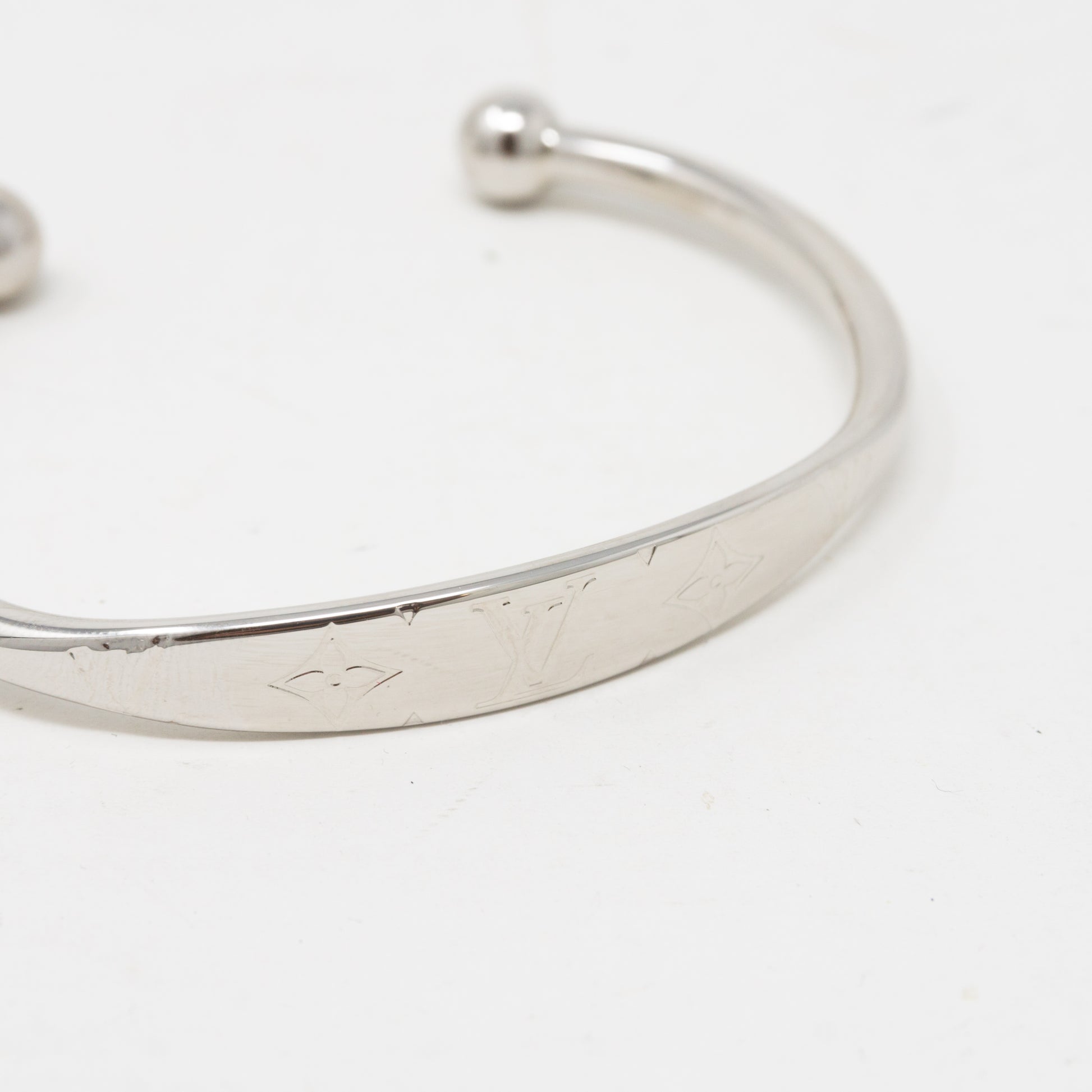 Louis Vuitton Monogram Jonc Bracelet Metal Silver 8364176
