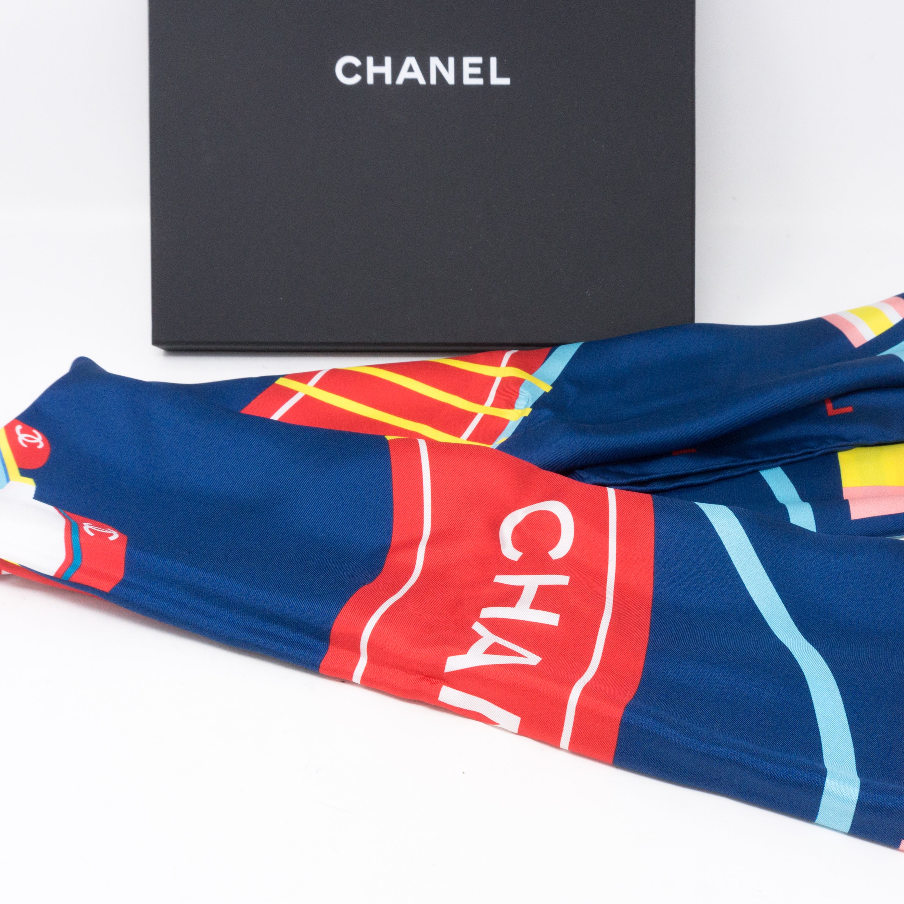Silk Scarf 90 Cruise Lifesaver