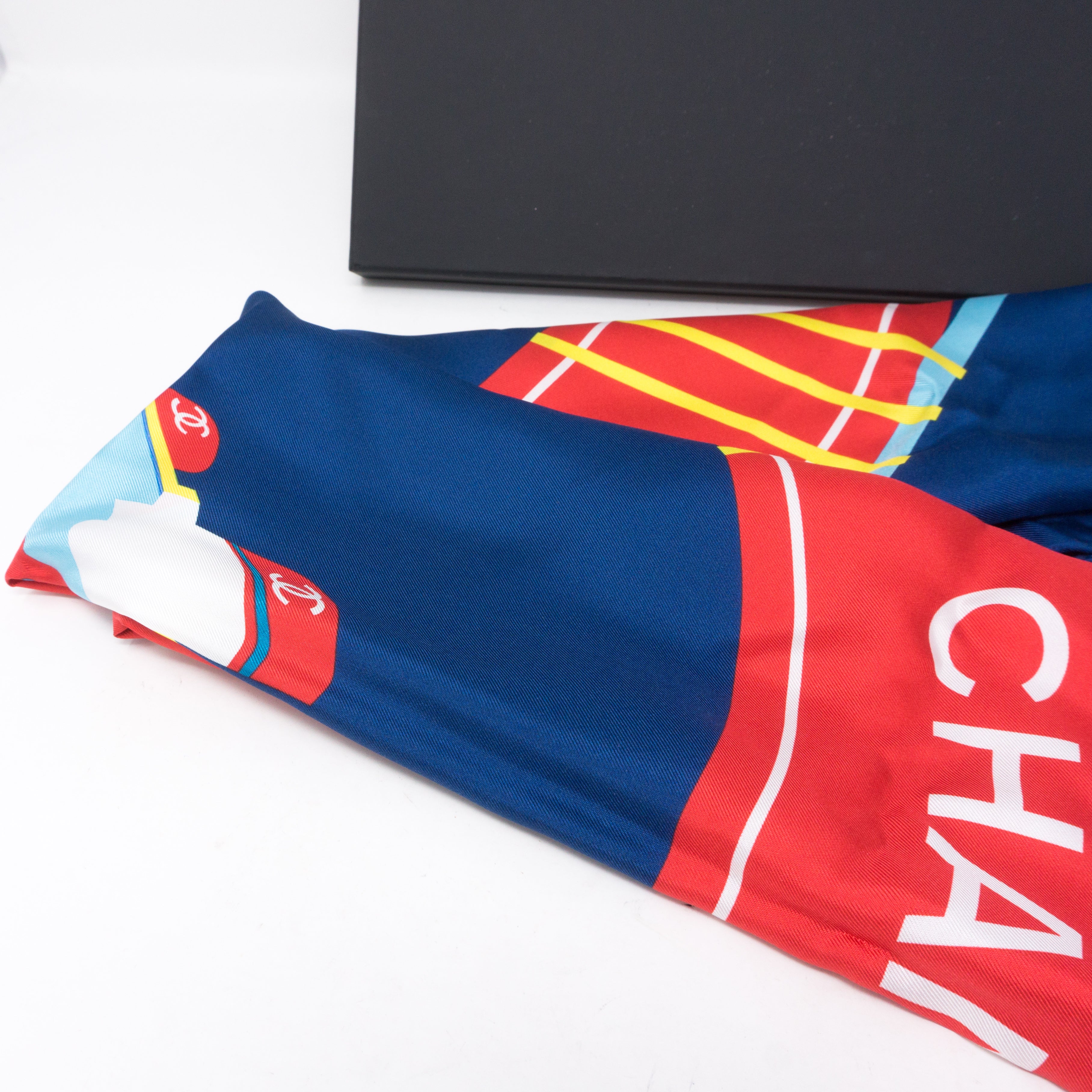 Silk Scarf 90 Cruise Lifesaver
