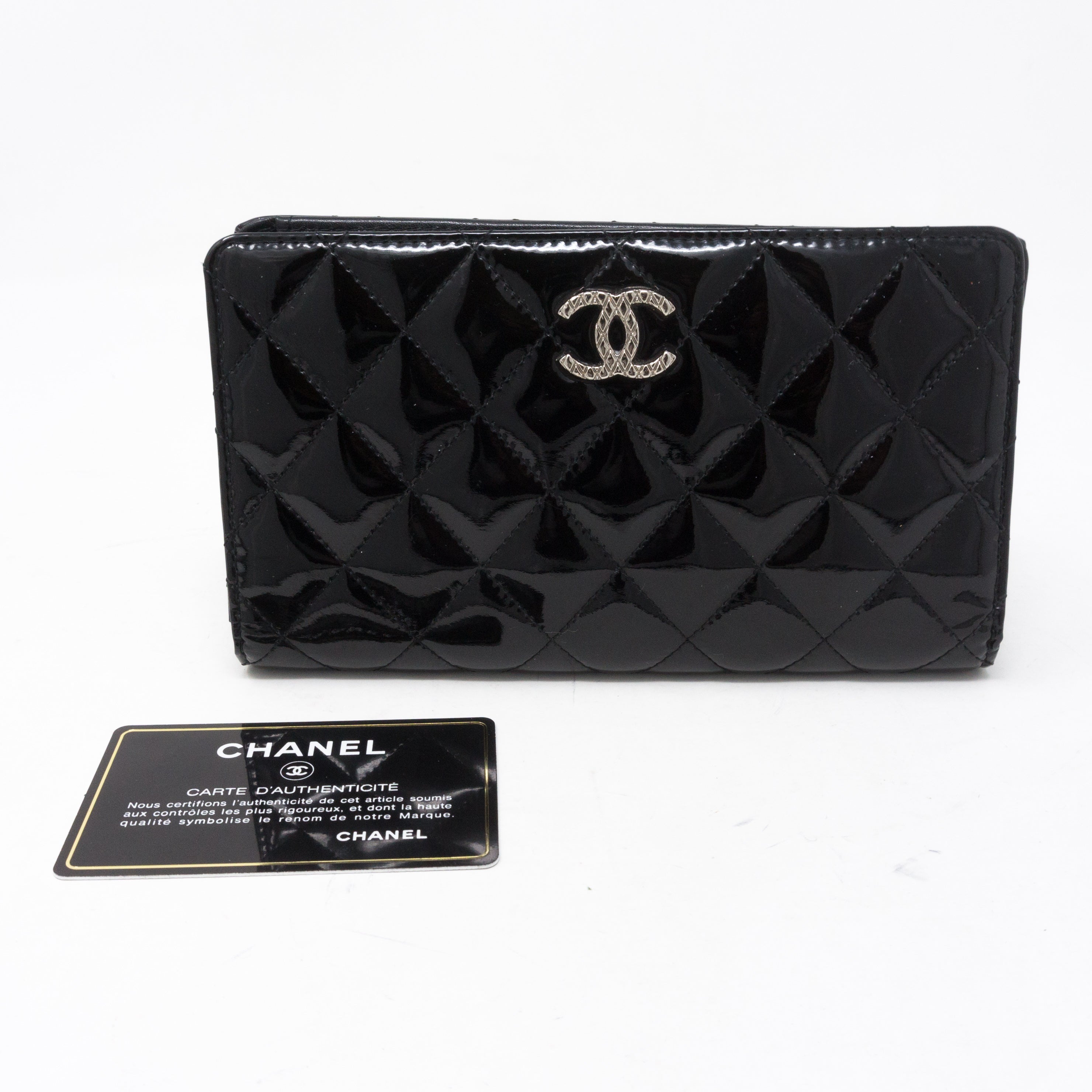 Chanel LGusset Flap Wallet 17B Iridescent Rose Gold Chevron Caviar with  silver hardware