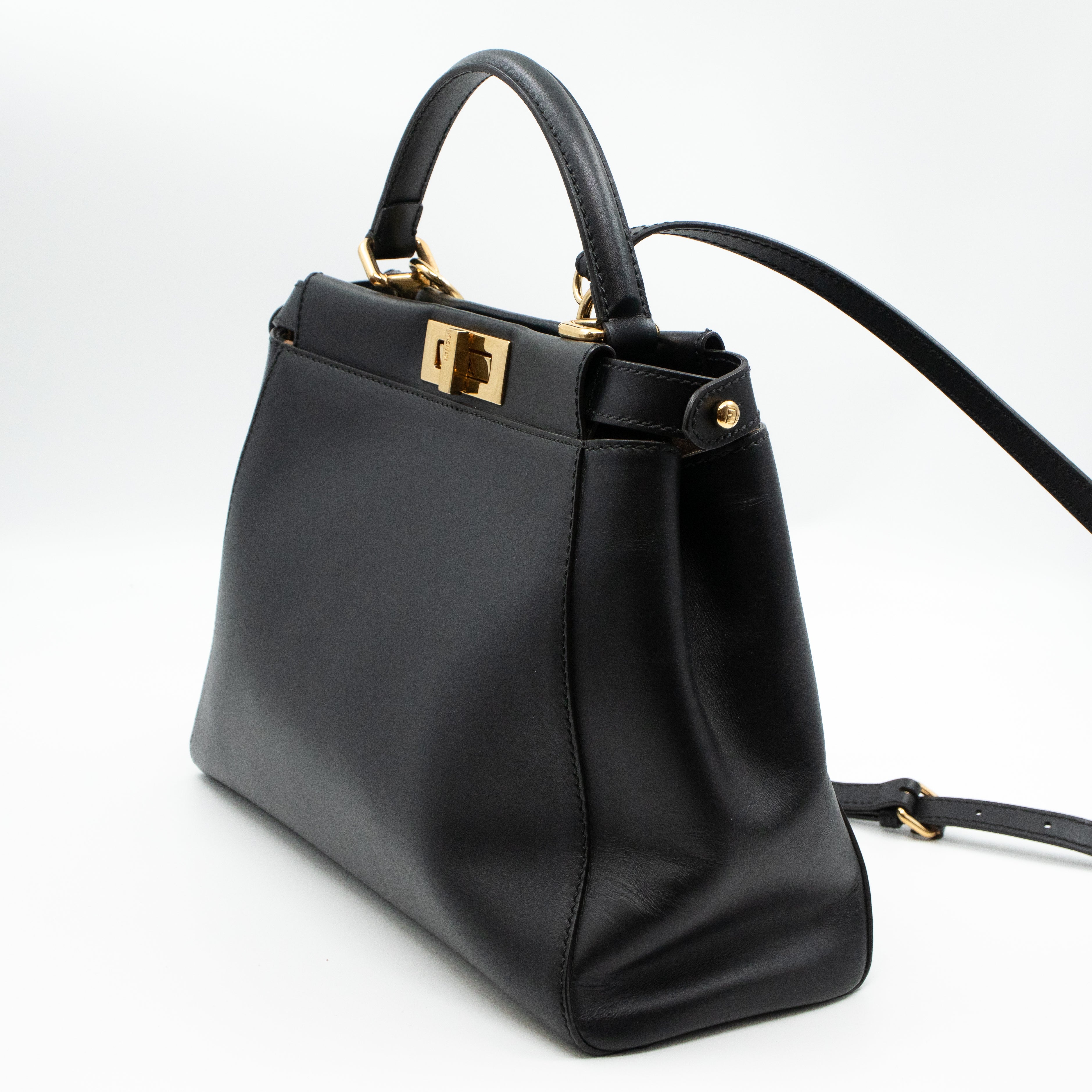 Peekaboo Iconic Medium Black Leather