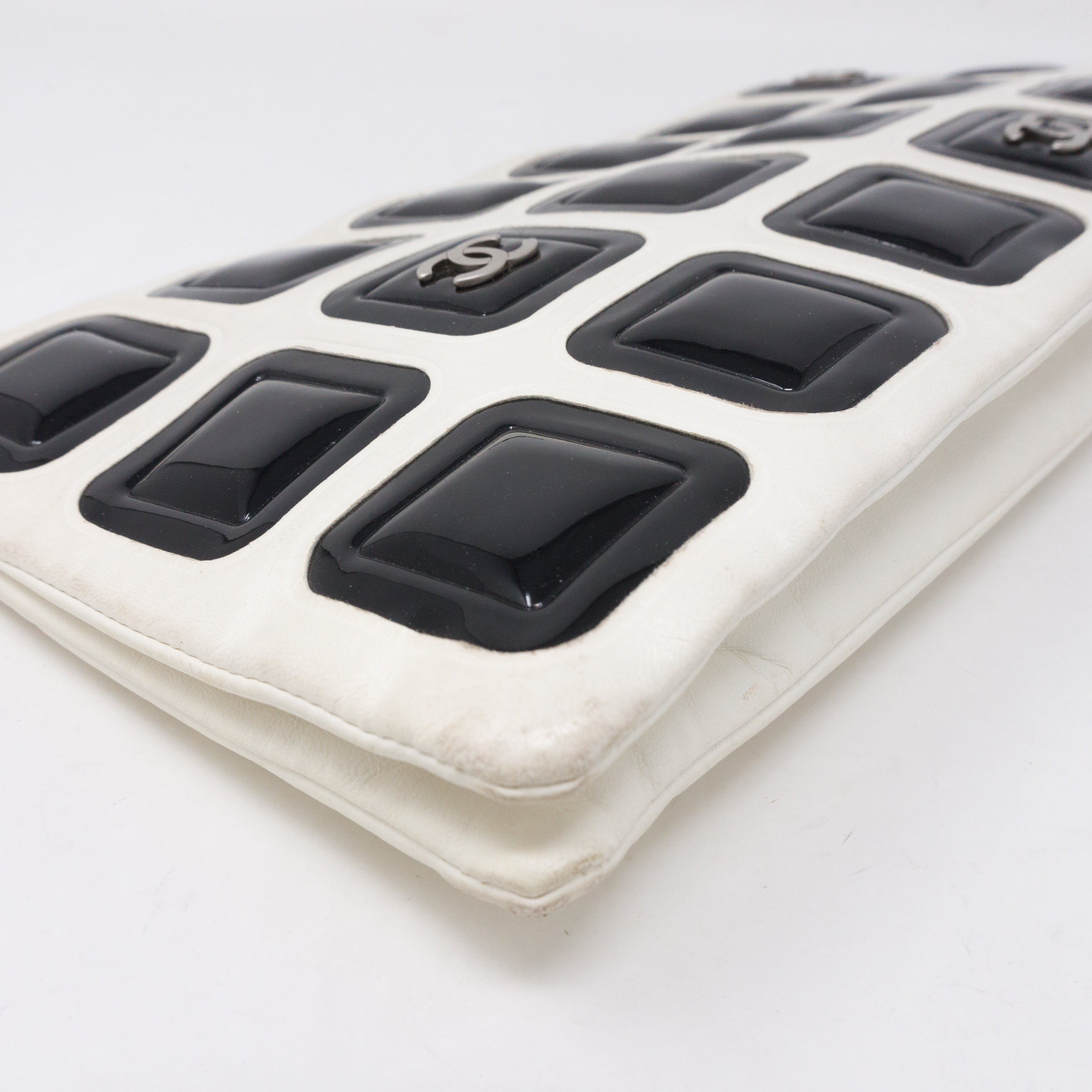 Squares Pouch Black & White Leather